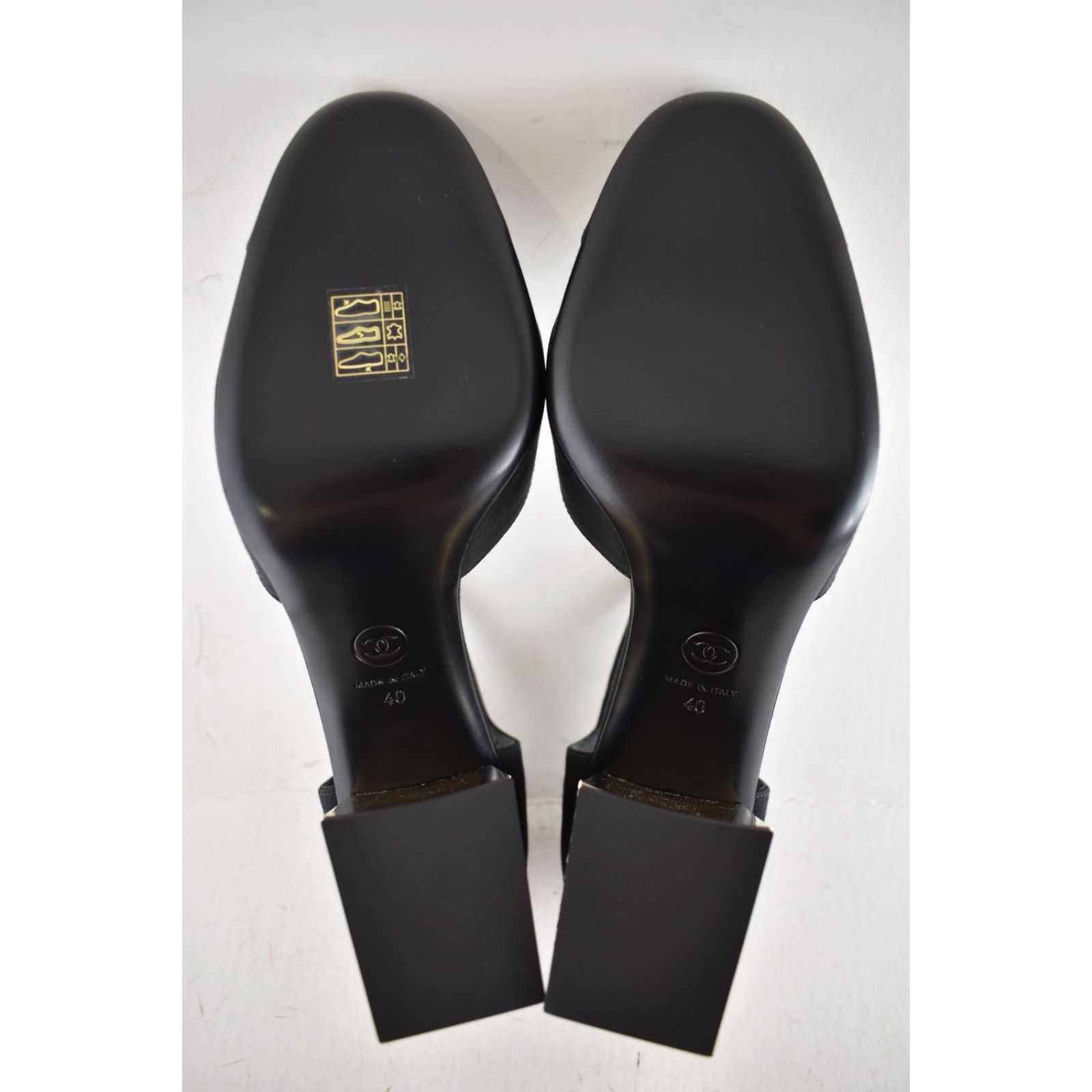 Chanel Chanel Black Crystal CC Gold Mary Jane Block Heel Pumps 40 Size US 10 / IT 40 - 21 Thumbnail