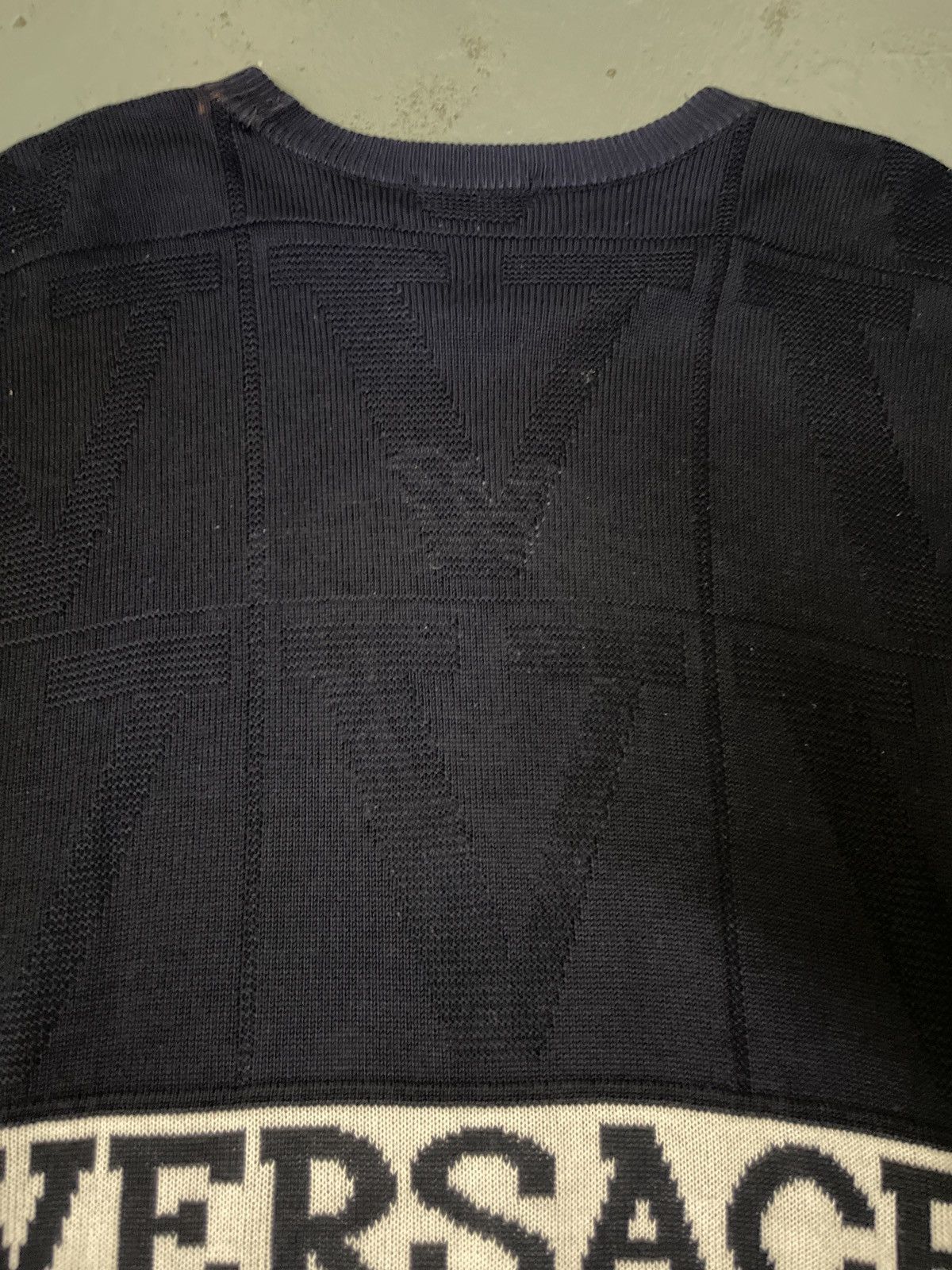 Designer × Versace × Vintage Vintage 90s Gianni Versace Knitted Sweatshirt Size US XL / EU 56 / 4 - 8 Thumbnail