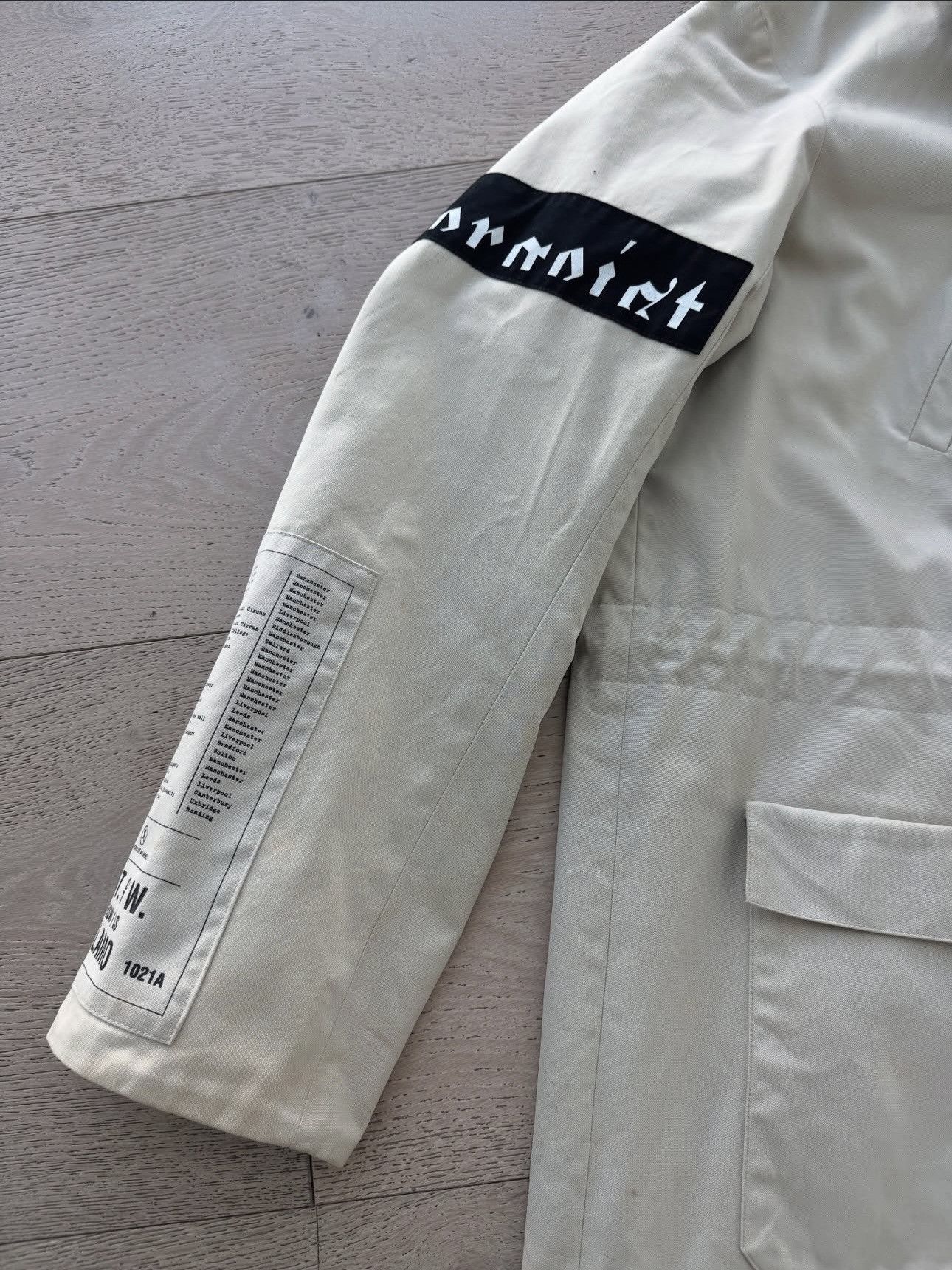 Raf Simons Raf simons aw05 history of my world poltergiest parka Size US S / EU 44-46 / 1 - 5 Thumbnail