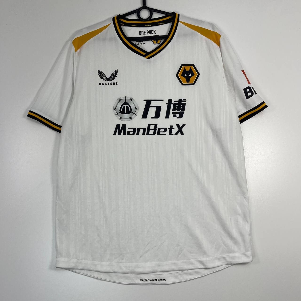 Castore WOLVERHAMPTON WANDERERS 2021-2022 THIRD FOOTBALL SHIRT Sz M Size US M / EU 48-50 / 2 - 1 Thumbnail