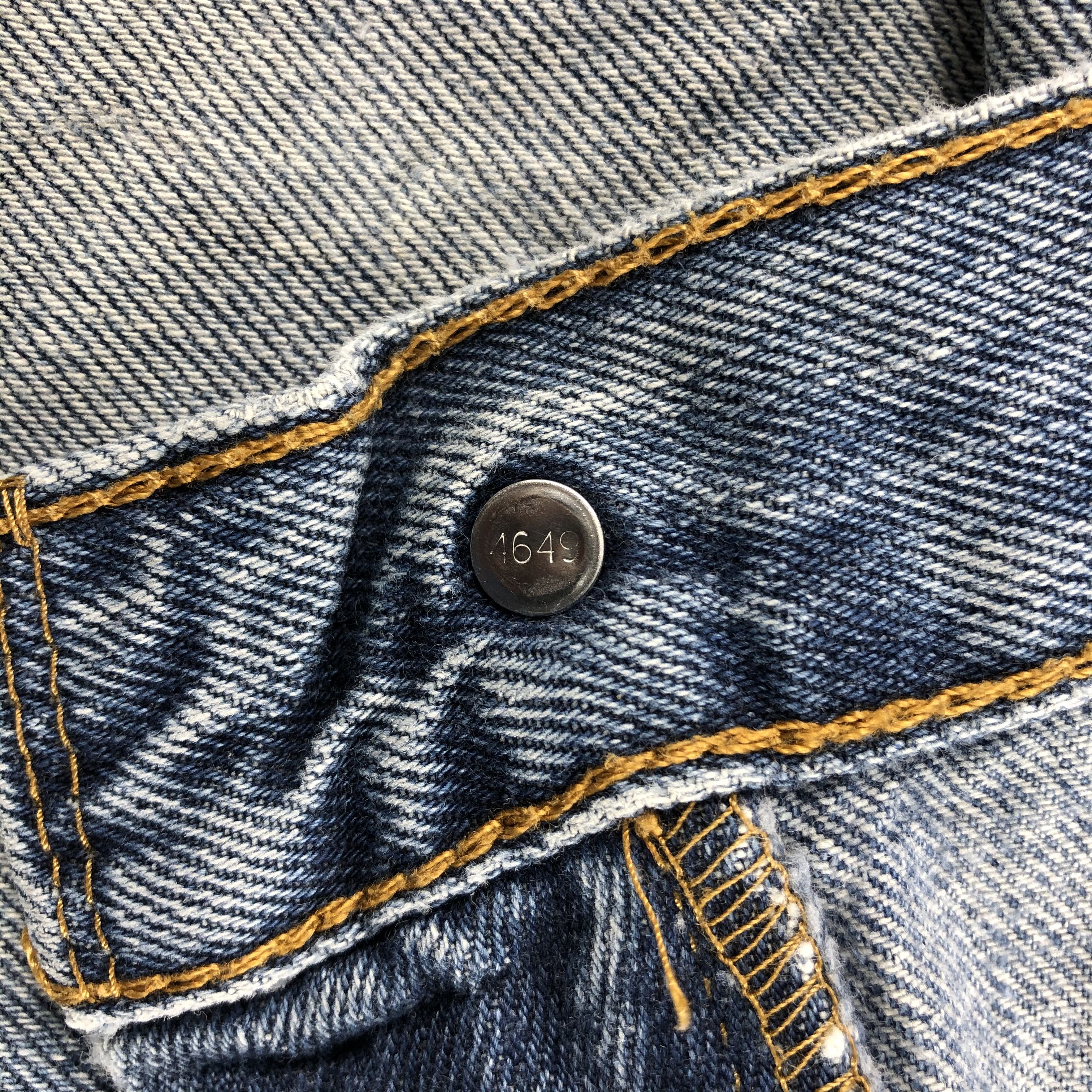 Levi's × Vintage Vintage Light Wash Levis 505 Jeans-JM2635 Size US 37 - 13 Thumbnail