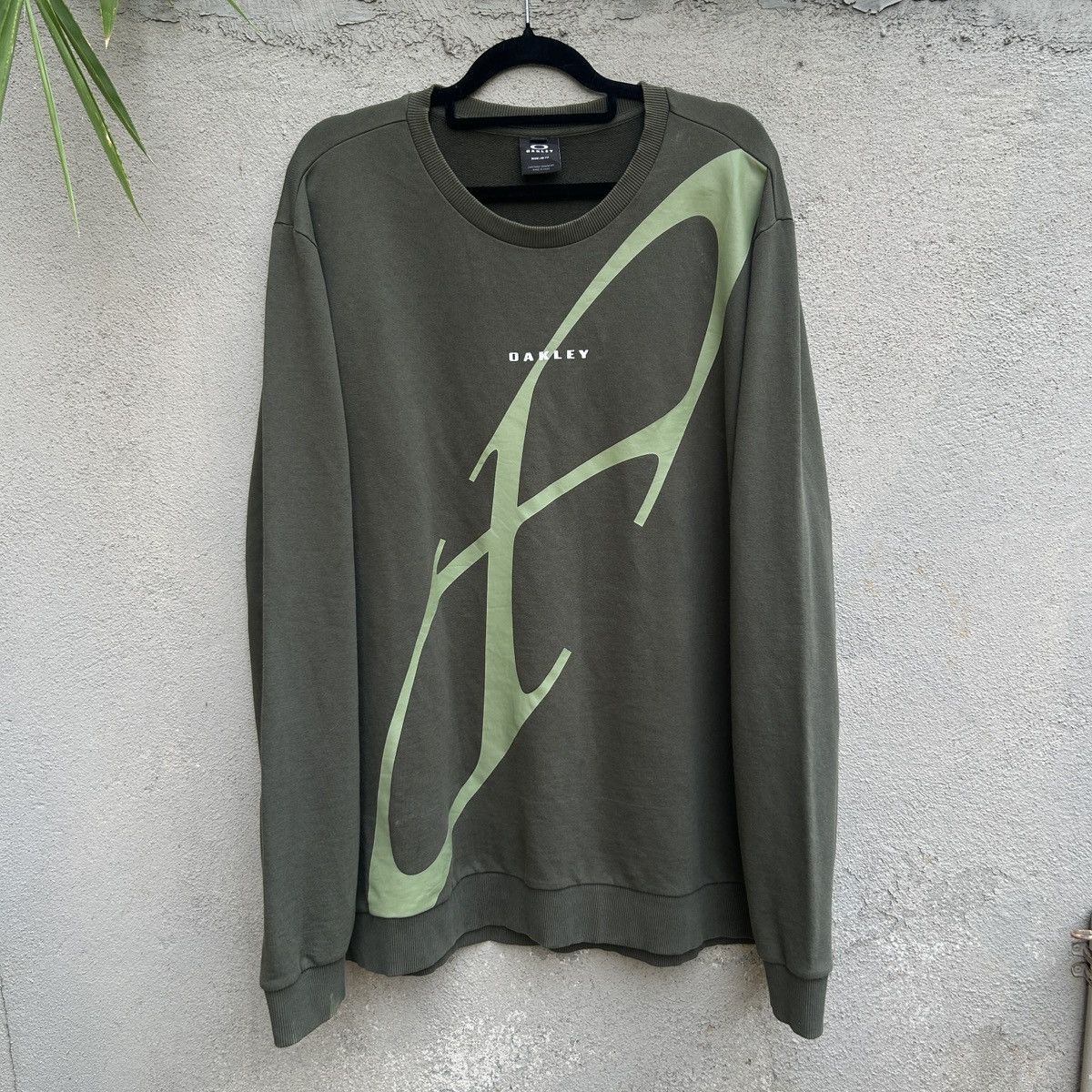 Oakley olive green Oakley sweatshirt Size US XXL / EU 58 / 5 - 1 Thumbnail