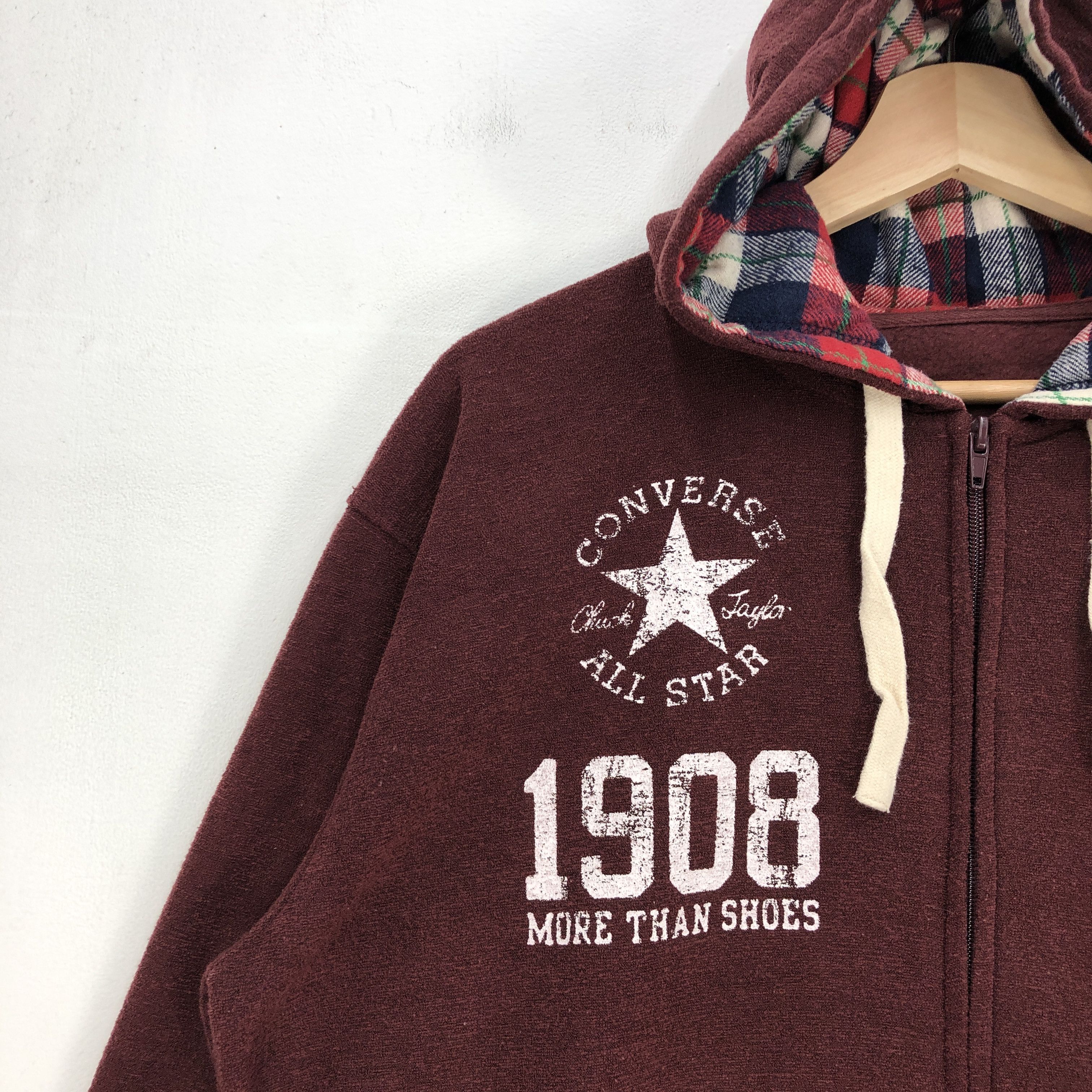 Converse × Vintage Vintage Converse Sweatshirt Chuck Taylor Hoodie Sweater Size US L / EU 52-54 / 3 - 4 Thumbnail