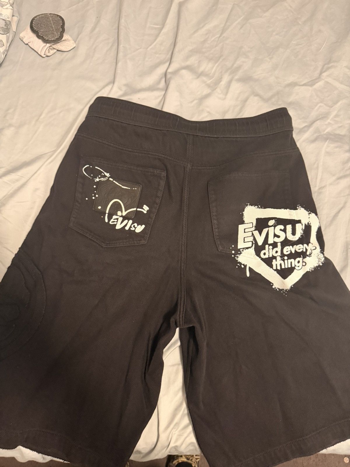 Evisu Kamon Appliqué Evisu Denim Shorts Size US 32 / EU 48 - 1 Thumbnail