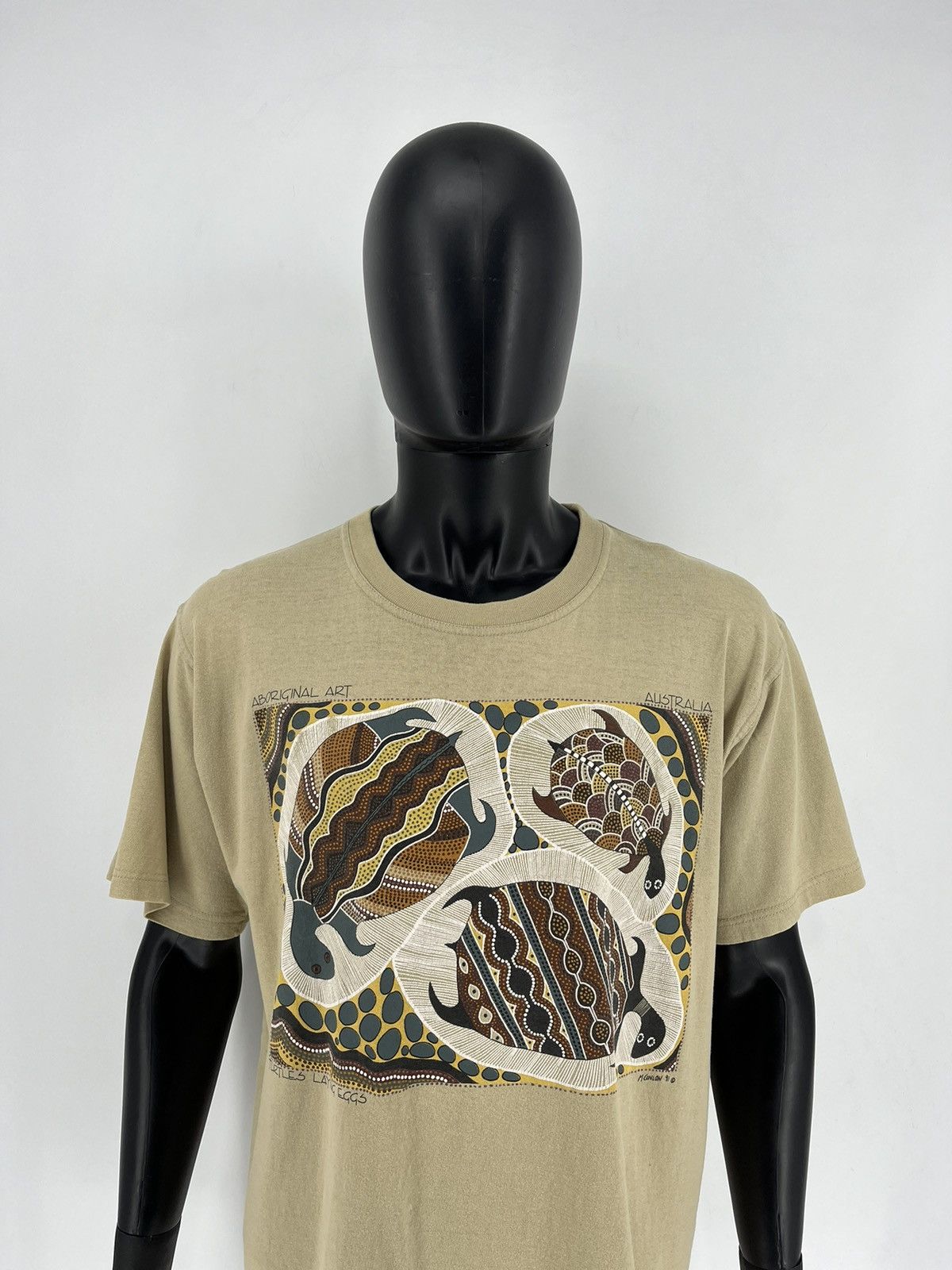 Vintage Vintage 1991 Max Conlon Turtles Laying Eggs Aboriginal Art Size US XL / EU 56 / 4 - 1 Thumbnail