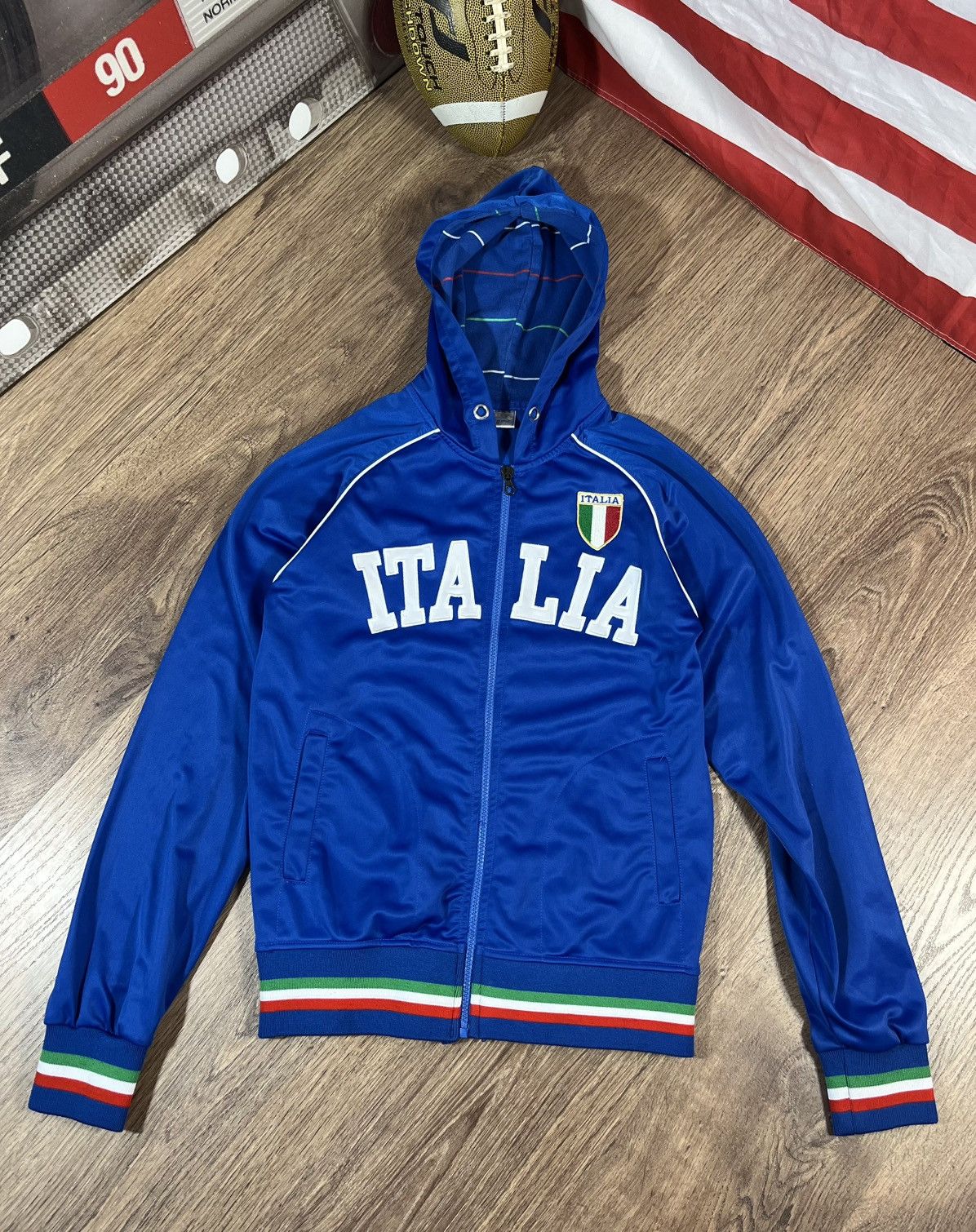 Vintage Vintage Italia Zip Up Sweatshirt Size US S / EU 44-46 / 1 - 1 Thumbnail