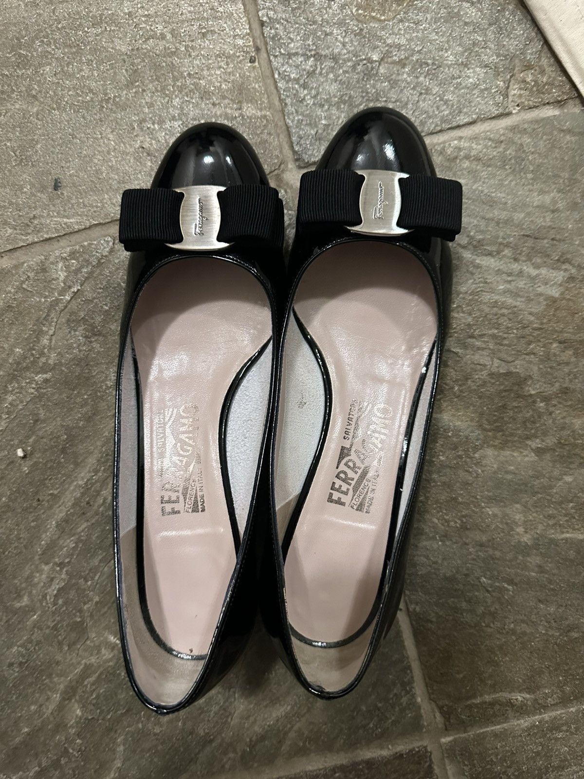 Salvatore Ferragamo Ferragamo Vara 30mm Size US 7.5 / IT 37.5 - 2 Thumbnail