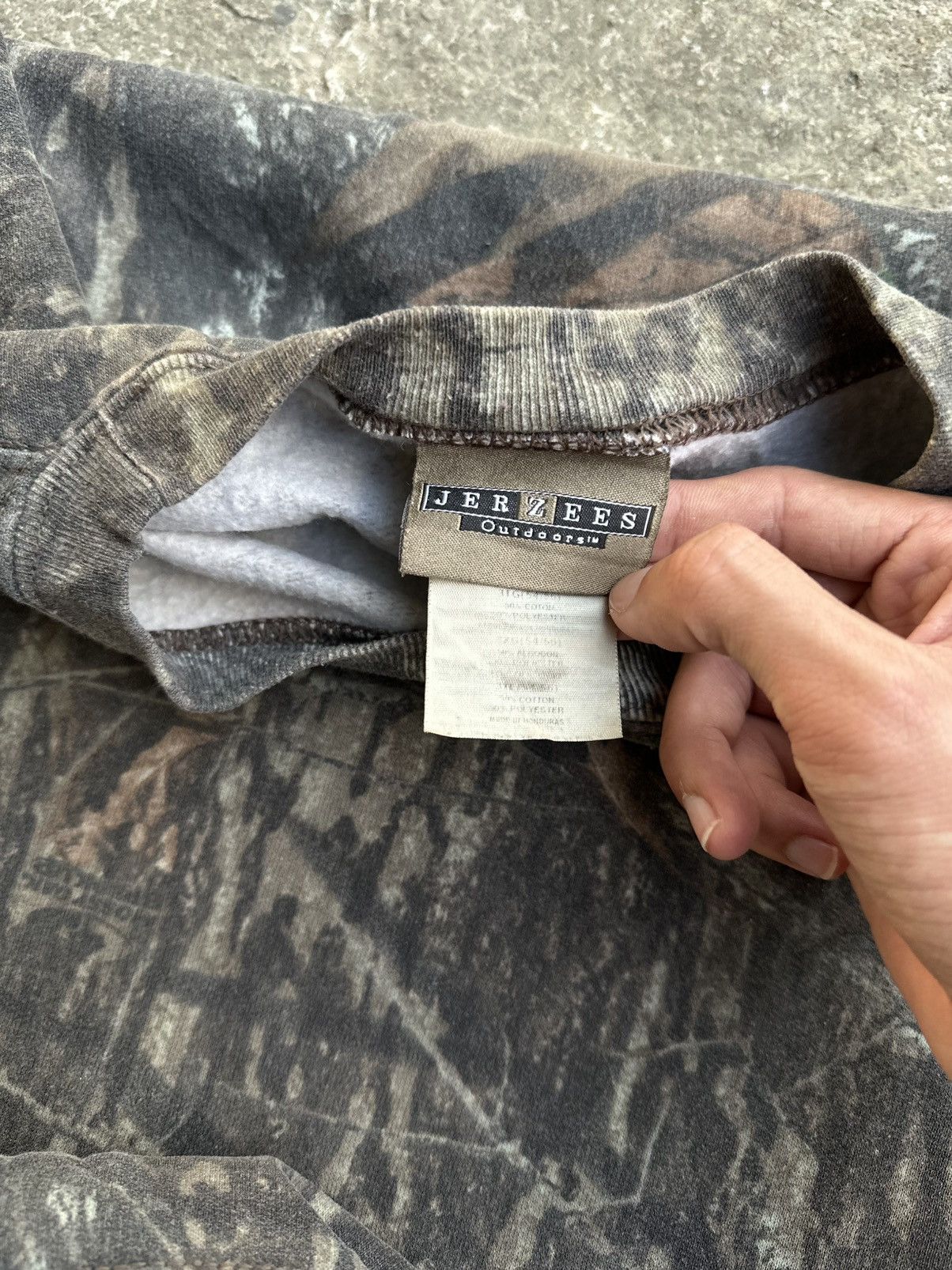 Realtree Crazy Vintage 00s Realtree Camo Crewneck Carhartt Style Size US XXL / EU 58 / 5 - 4 Thumbnail