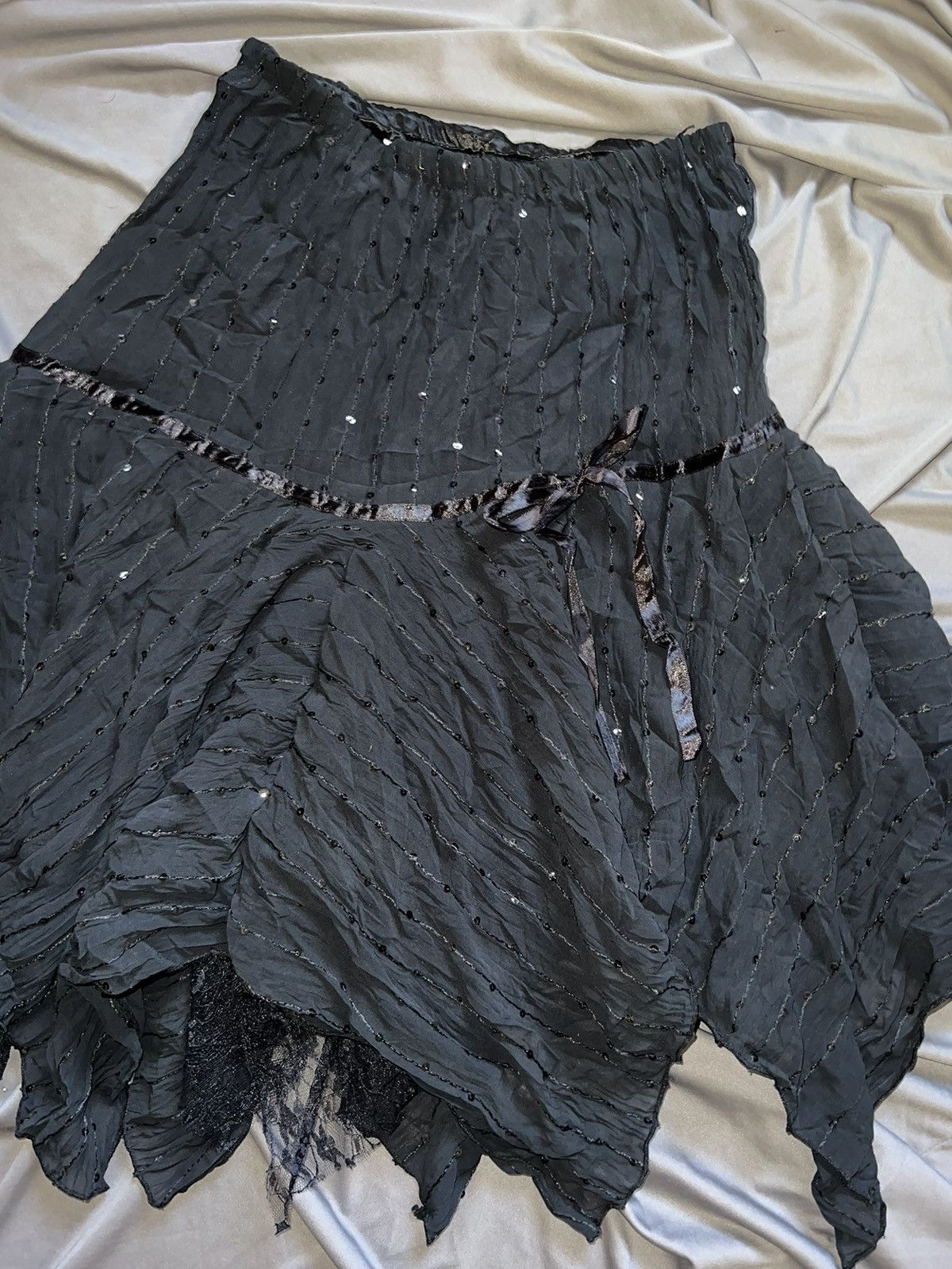 Japanese Brand × Seditionaries FLuTter asymmetrical sequin layered midi skirts 💫➕ Size 27" / US 4 / IT 40 - 5 Thumbnail