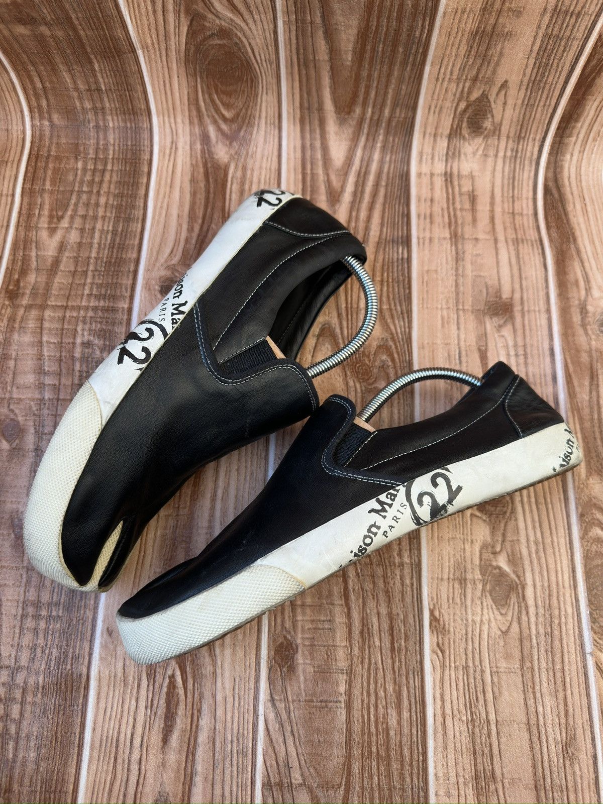 Maison Margiela Maison Margiela Leather Tabi Vans Low top Sneaks Size US 10 / EU 43 - 24 Thumbnail