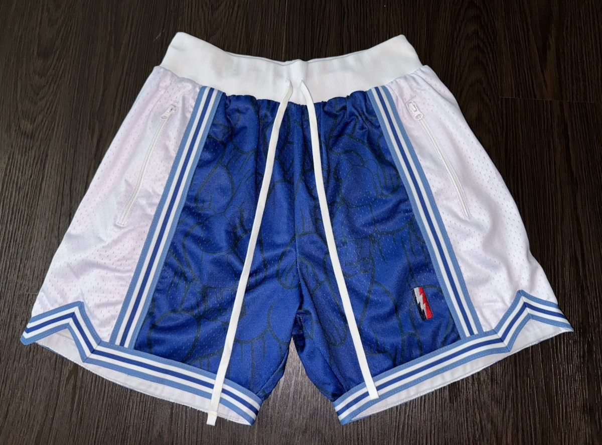 Collect and Select Collect & Select x Aaron Kai Bearbrick Swingman Shorts MED Size US 30 / EU 46 - 3 Thumbnail