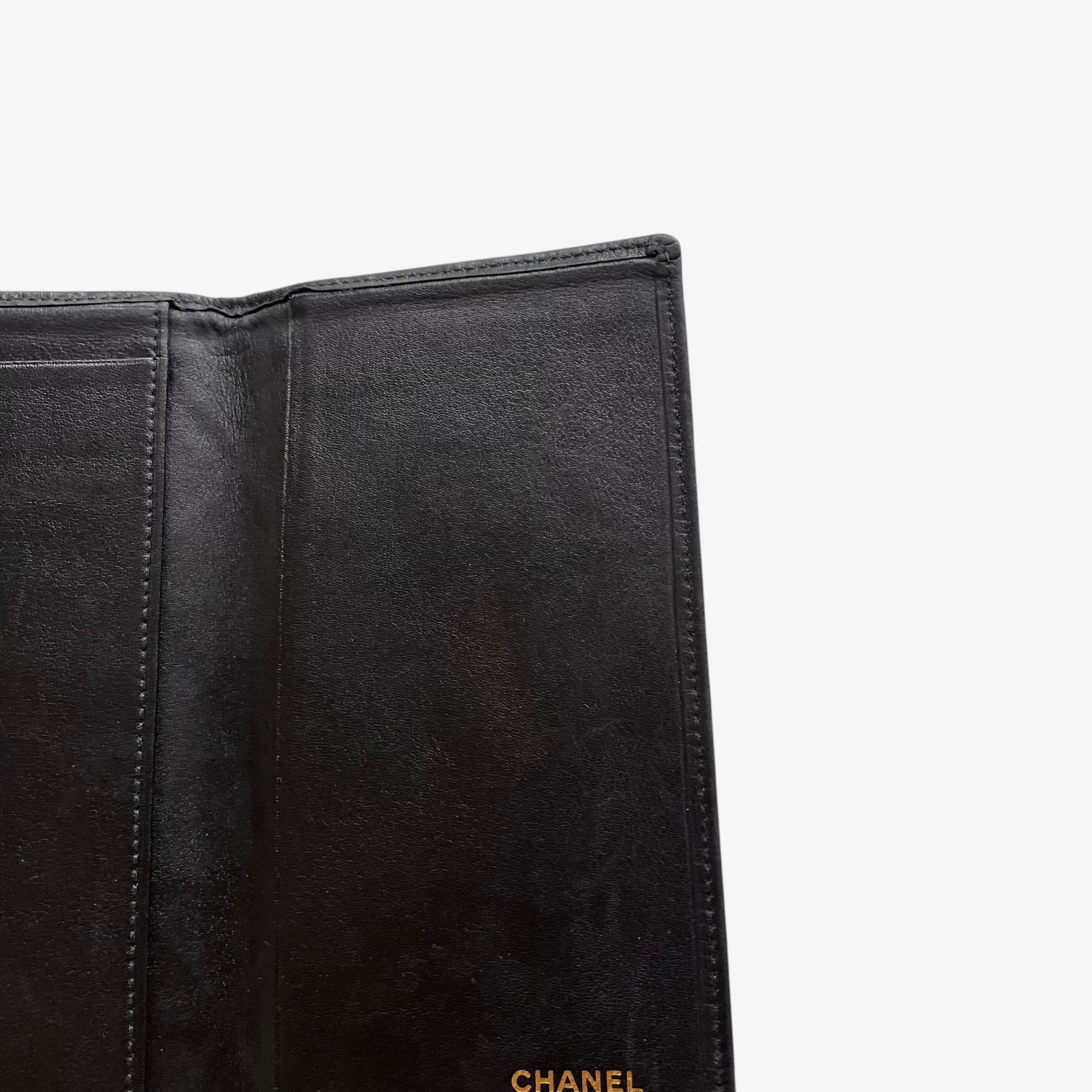 Chanel Vintage Y2K Chanel Black Quilted Leather Planner Size ONE SIZE - 7 Thumbnail