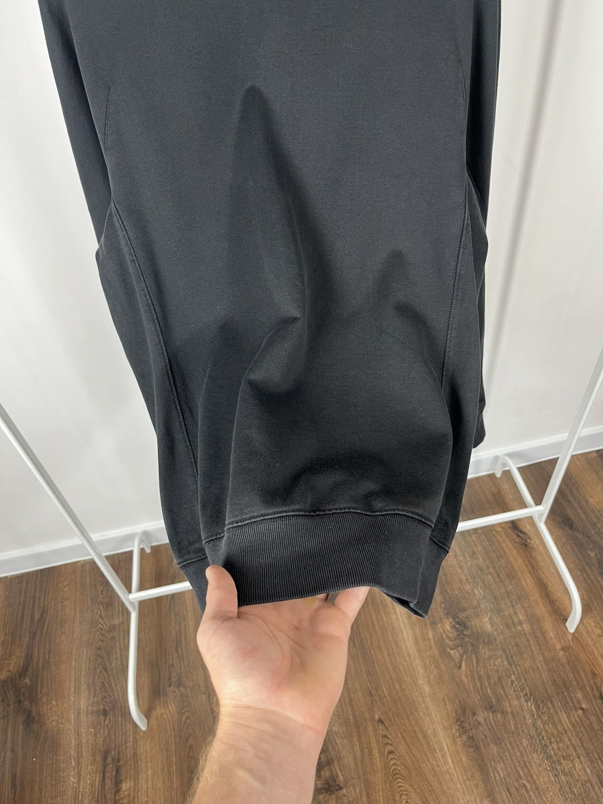 Yohji Yamamoto Y-3 Yohji Yamamoto Sweatshirt Slightly Faded Size M Size US M / EU 48-50 / 2 - 4 Thumbnail