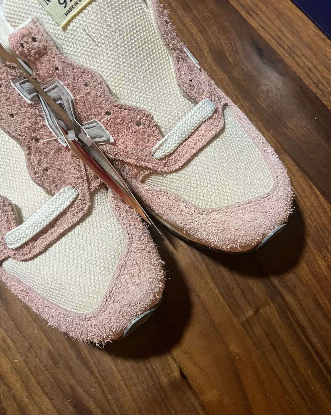 New Balance New Balance Made in USA 996 Pink Haze With Silver Size 11 Size US 11 / EU 44 - 9 Thumbnail