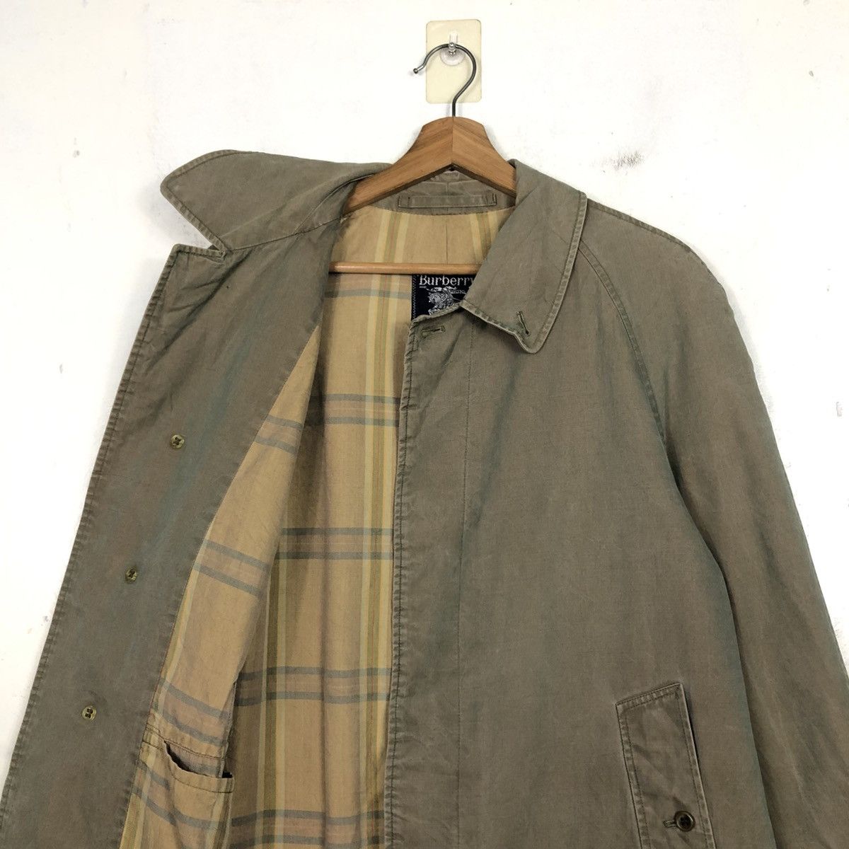 Burberry 💥VINTAGE TRENCH COAT LONG JACKET BURBERRYS MADE IN ENGLAND Size US M / EU 48-50 / 2 - 14 Thumbnail