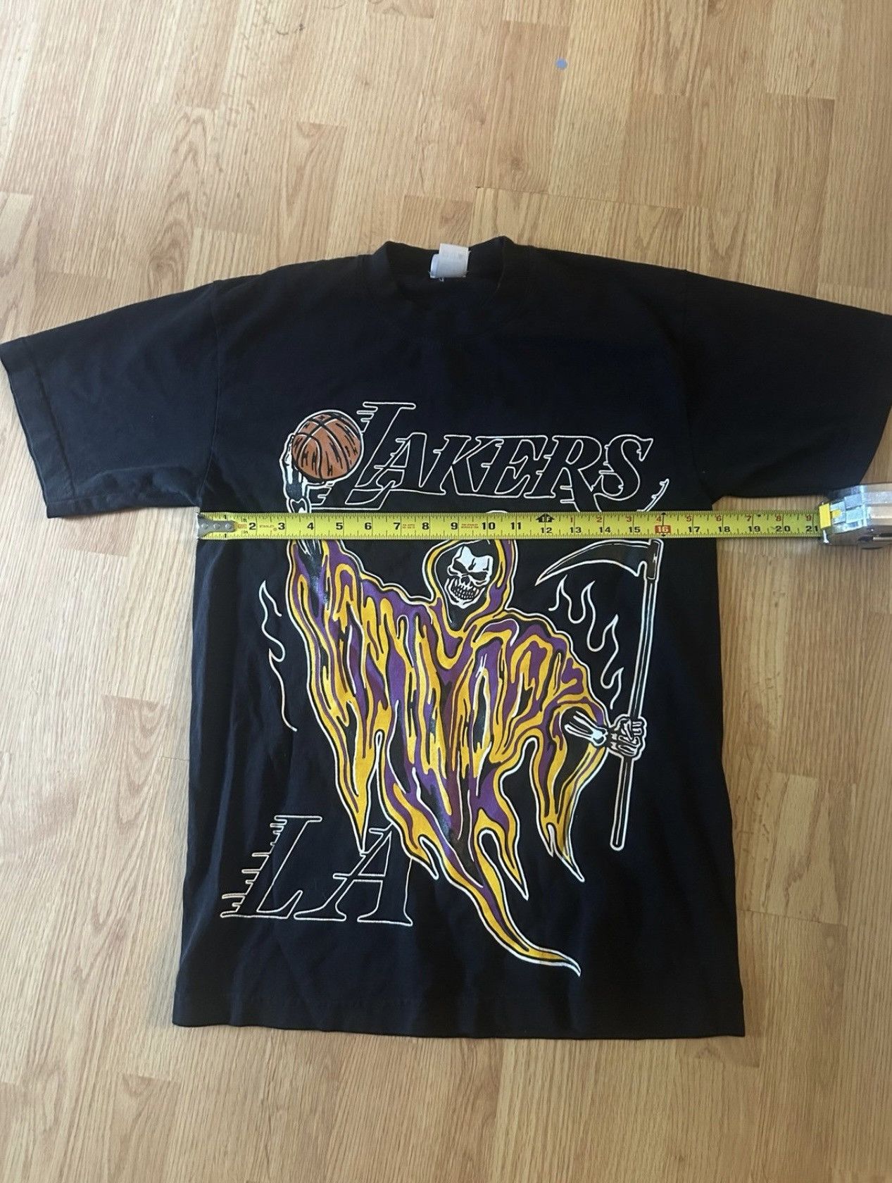 Warren Lotas Warren Lotas Lakers T Shirt Size US S / EU 44-46 / 1 - 3 Thumbnail