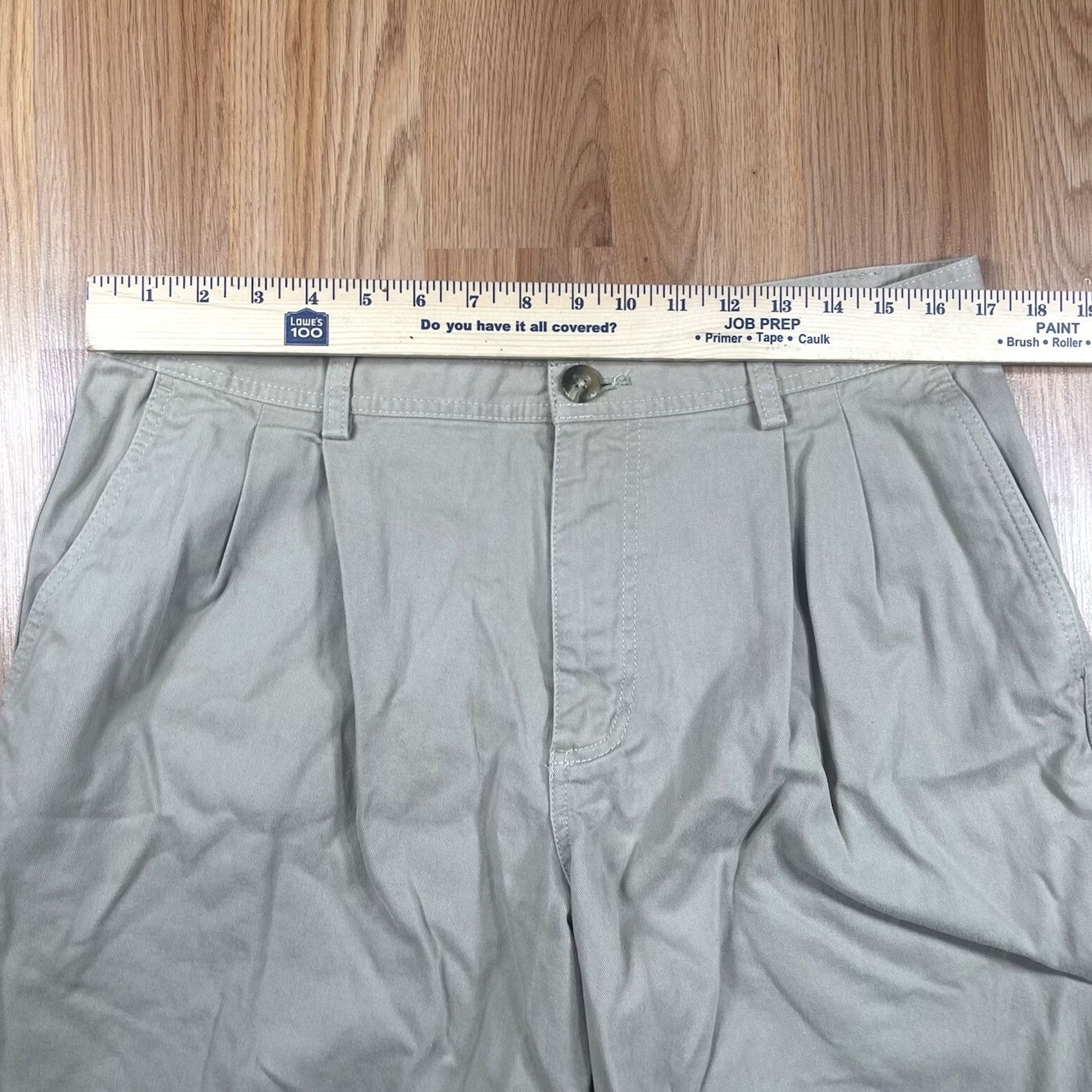 Eddie Bauer Eddie Bauer Shorts Mens Size 35 Beige Flat Front Khaki Chino 100% Cotton Regular Fit Mens Size US 35 - 2 Thumbnail