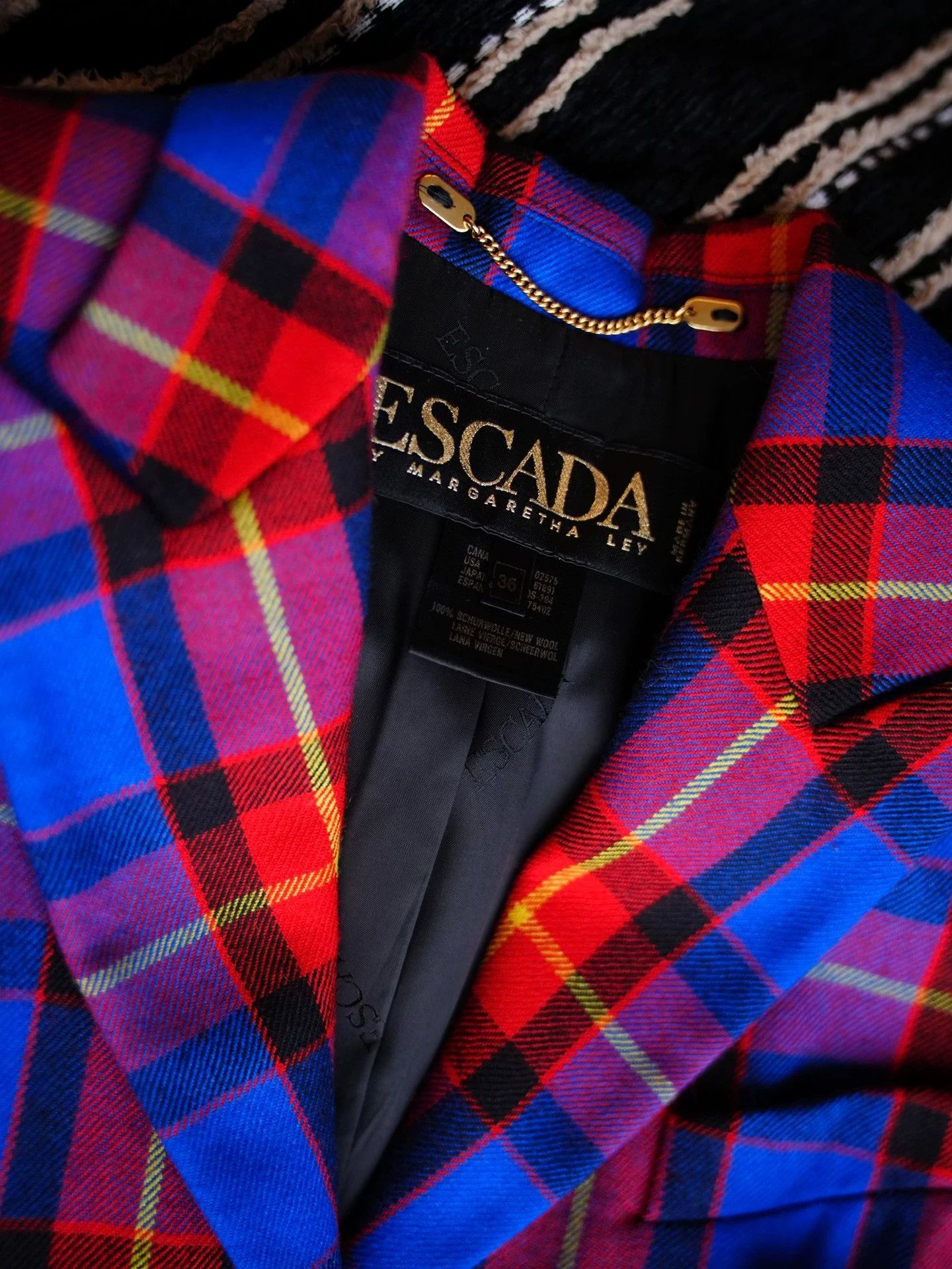 Escada Escada Vintage Royal Check Fine Wool Blazer (Men's) Size XS / US 0-2 / IT 36-38 - 5 Thumbnail