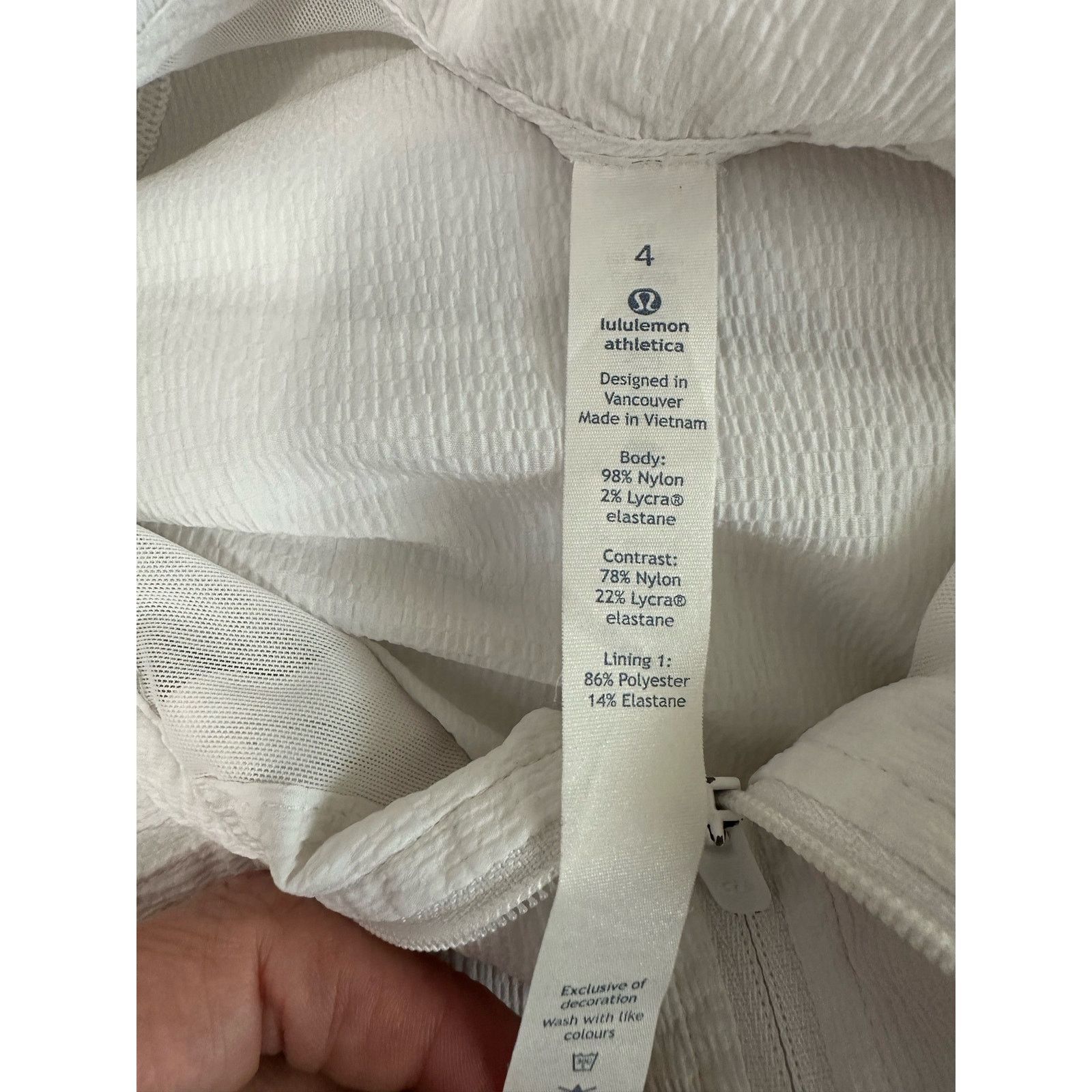 Lululemon Lululemon white long sleeves lightweight jacket size 4 Size S / US 4 / IT 40 - 3 Thumbnail