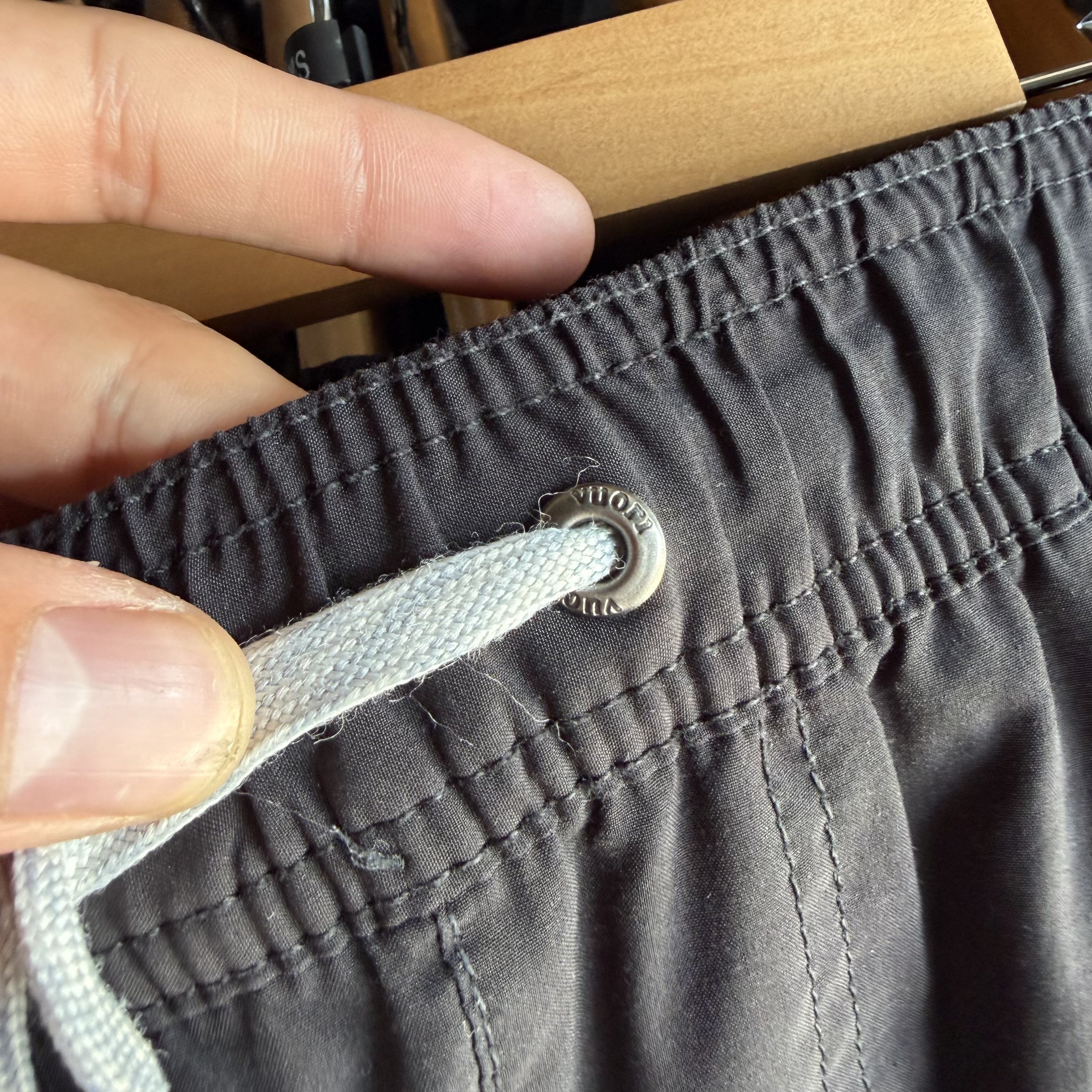 Vuori Vuori Swim Shorts Mens Lined Elastic Waist Drawstring Back Size US 30 / EU 46 - 4 Thumbnail