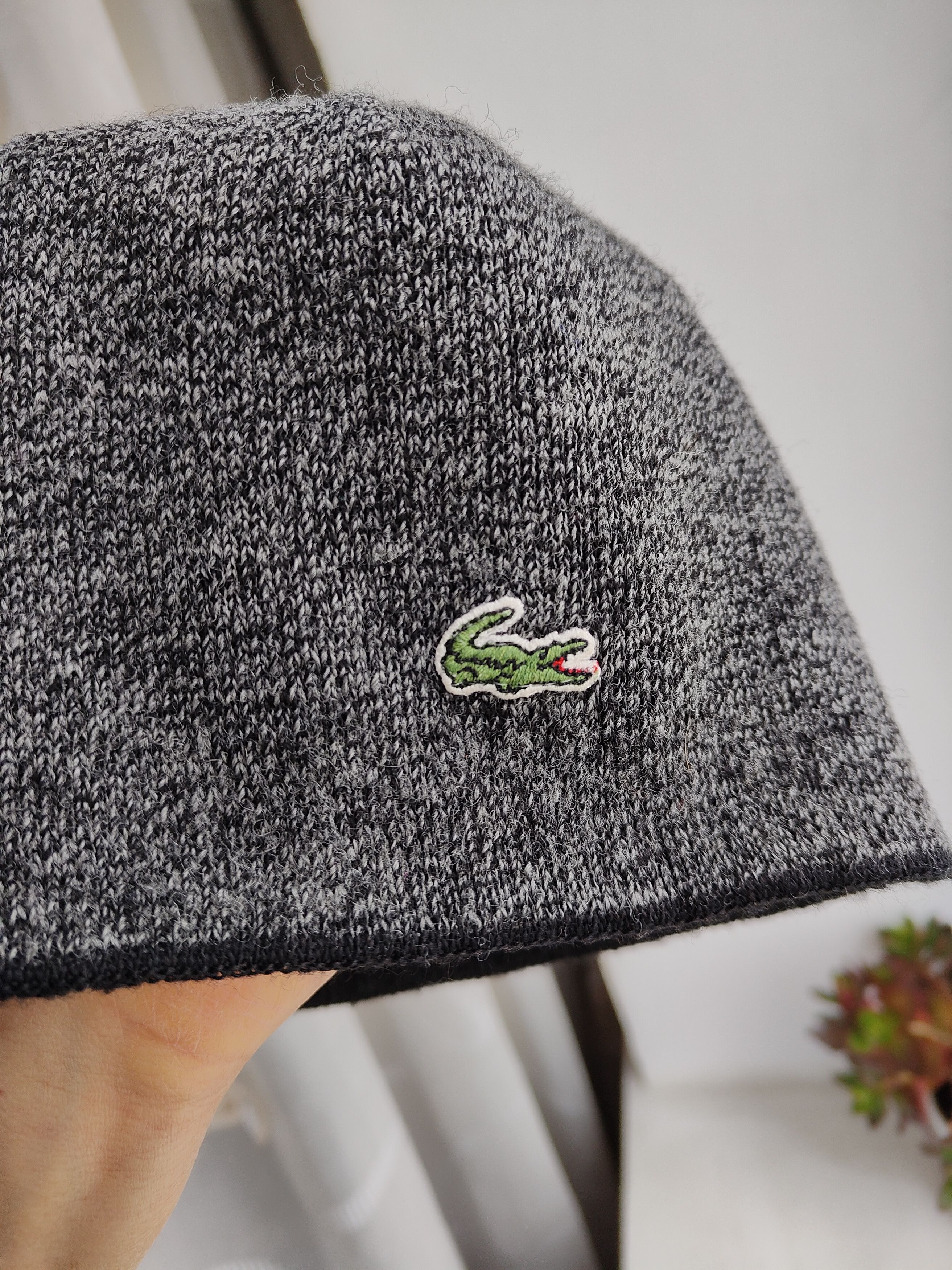 Lacoste Vintage Reversible Lacoste Beanie Hat To The Middle Ears Size ONE SIZE - 6 Thumbnail