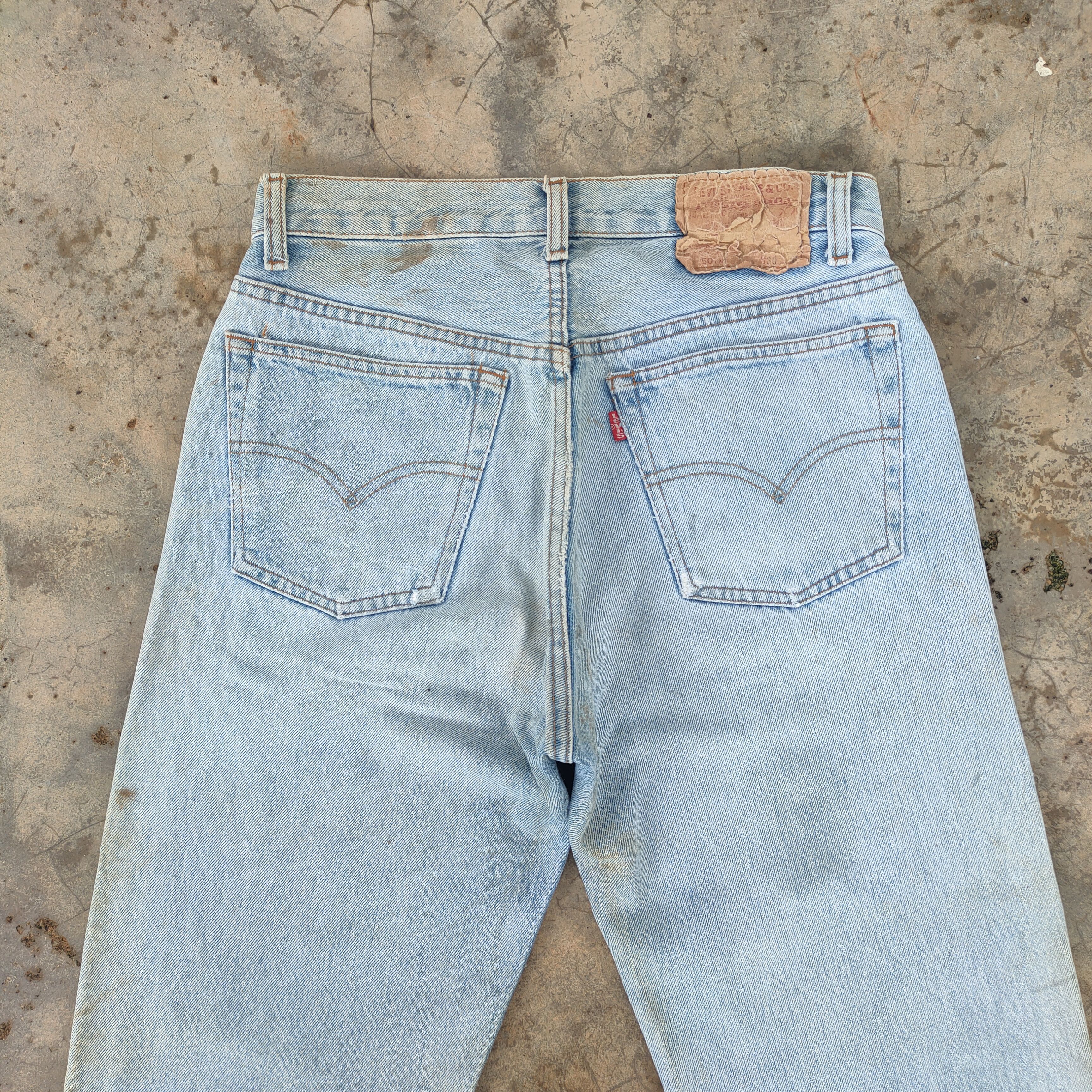 Levi's Vintage Clothing VINTAGE LEVI'S 501 90’ FADED DISTRESSED JEANS DENIM PANTS Size US 28 / EU 44 - 13 Thumbnail