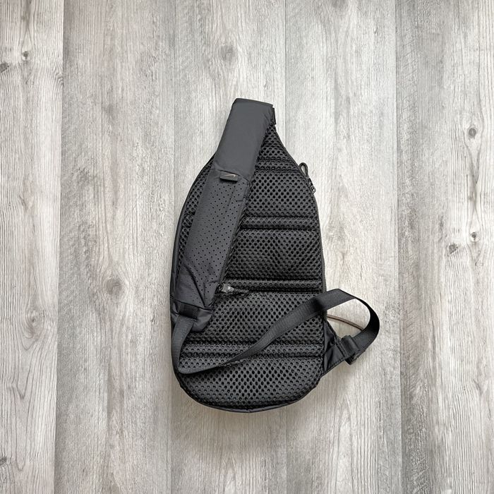 zalora nike sling bag