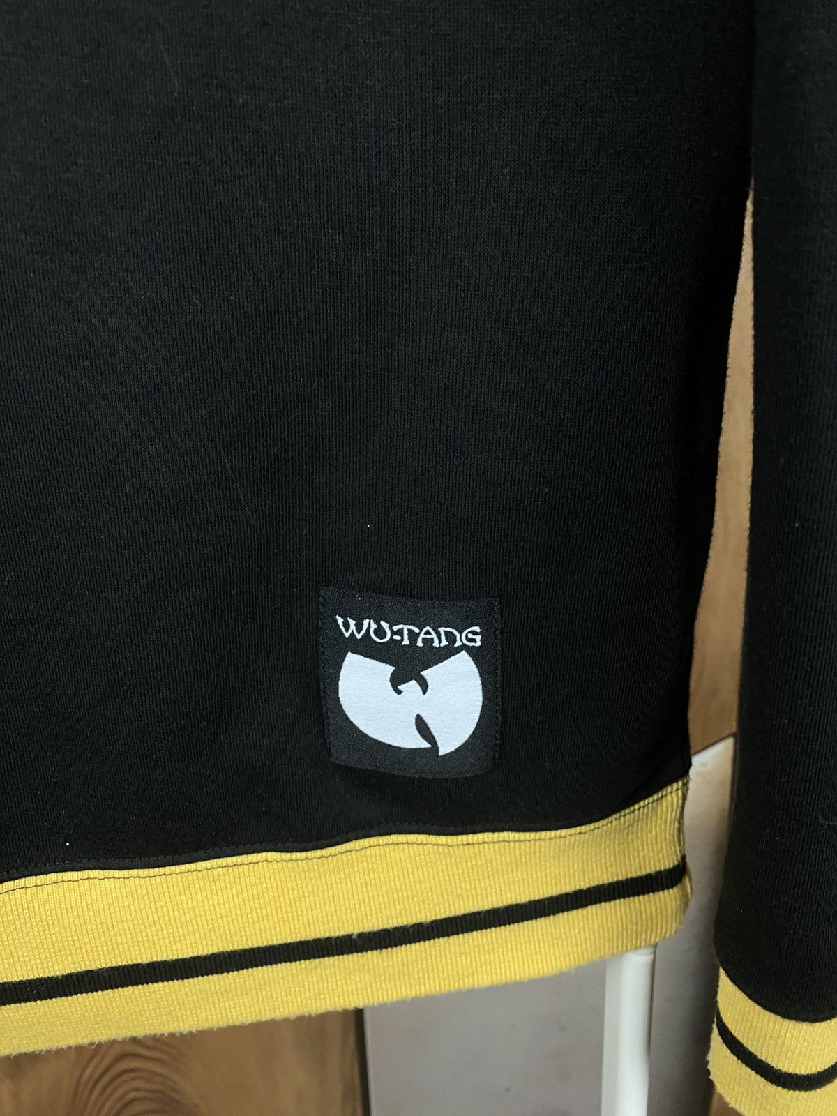 Wu-Tang Clan 🎙️Sweatshirt V-neck Wu Tang Rap Tee🎙️ Size US M / EU 48-50 / 2 - 3 Thumbnail