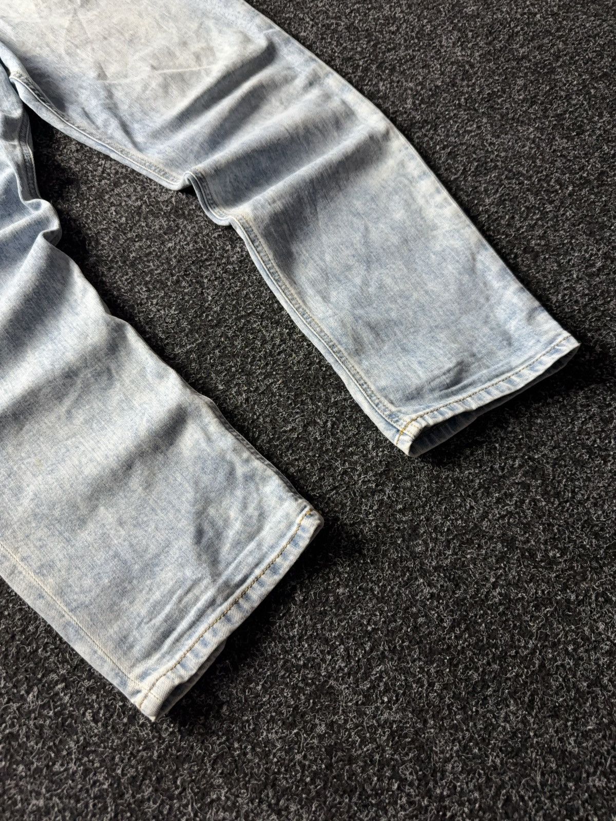Diesel × Vintage Diesel Jeans Light Wash Y2K Style For Successful Living Size US 32 / EU 48 - 4 Thumbnail