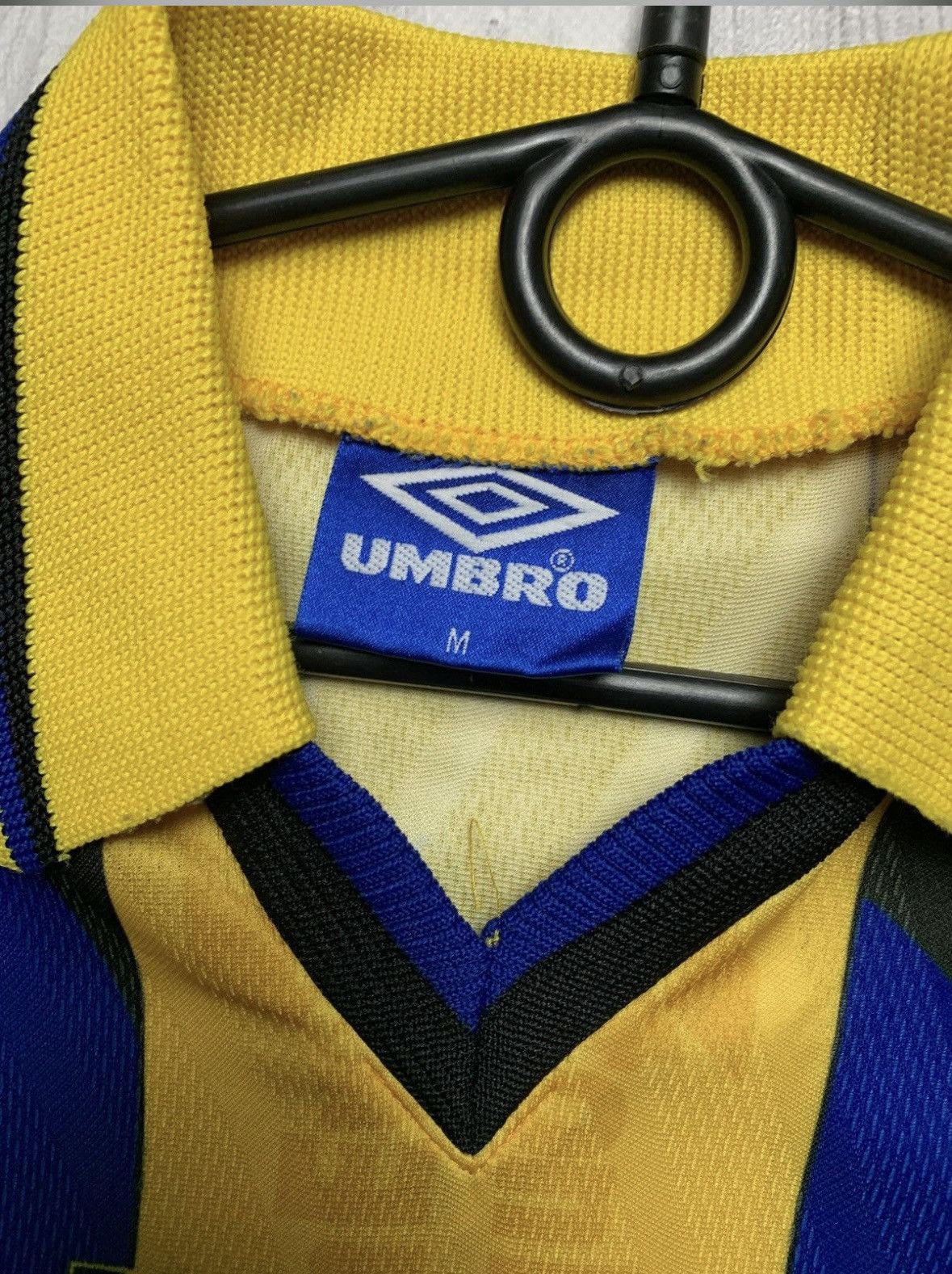 Umbro × Vintage Vintage Everton soccer jersey size M rare yellow away Size US M / EU 48-50 / 2 - 3 Thumbnail