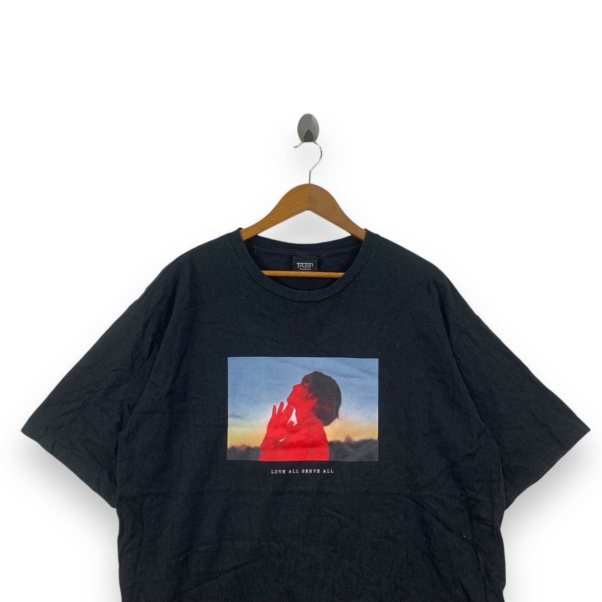 Vintage HEHN RECORDS Love All Serve All Sunset Portrait Tee Shirt Size US XL / EU 56 / 4 - 2 Thumbnail