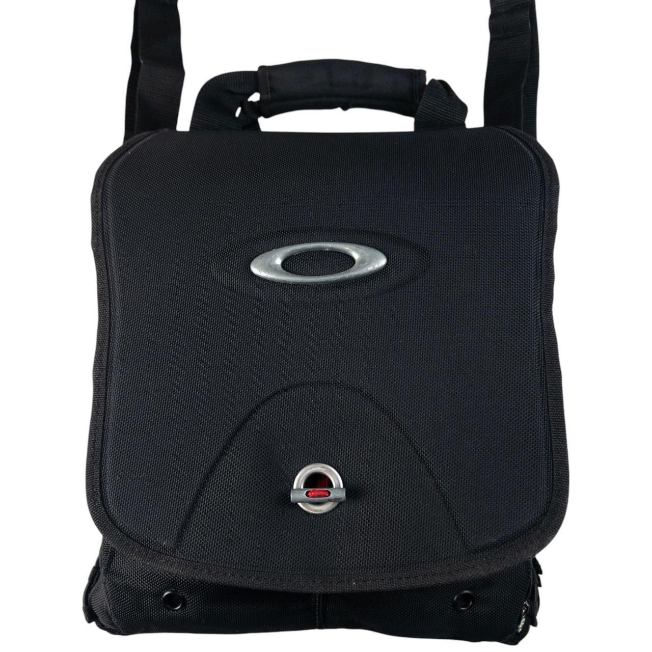 Oakley Vintage Oakley Crossbody Laptop Bag Size ONE SIZE - 2 Thumbnail