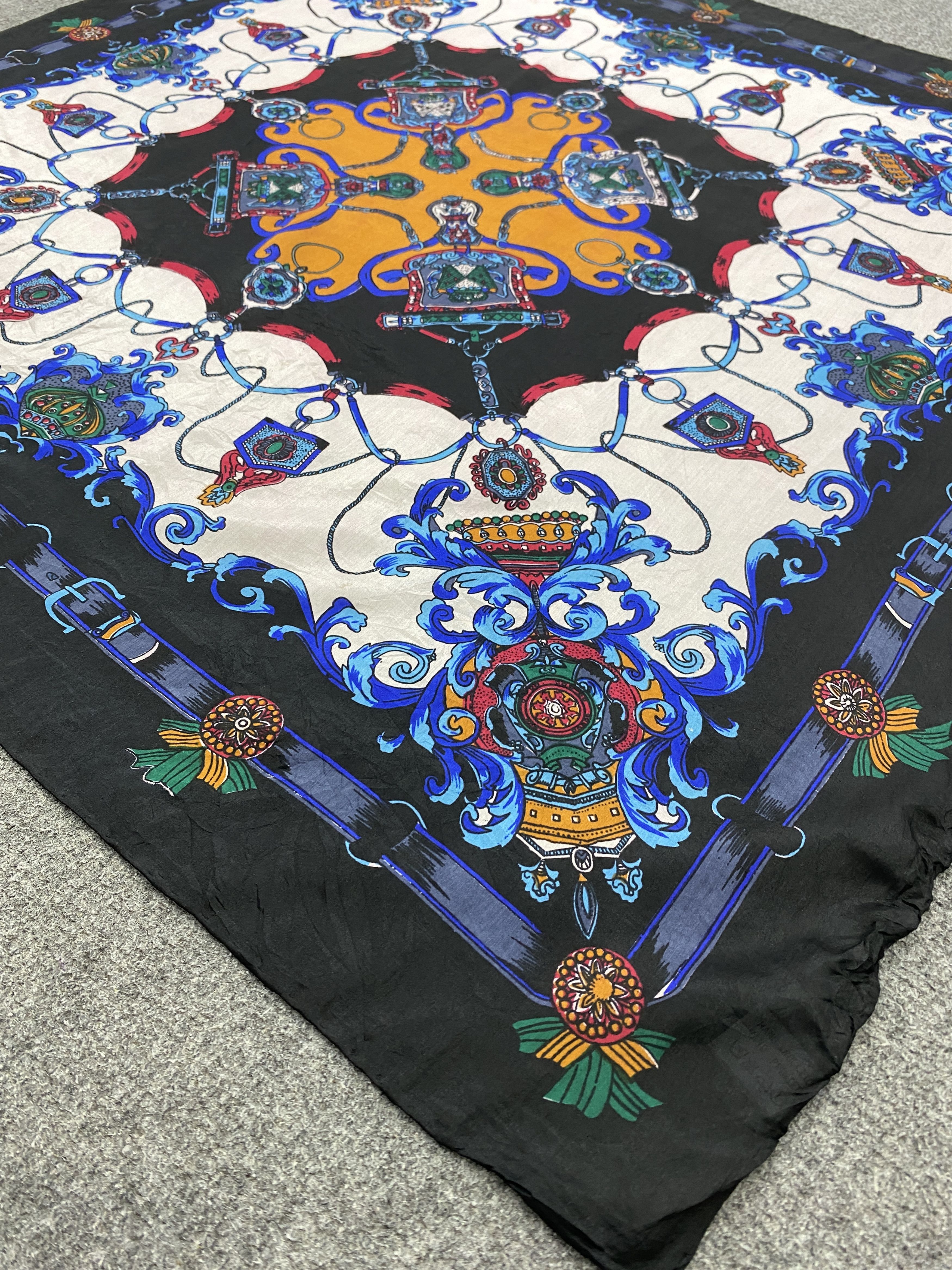 Japanese Brand Japan Brand Silk Scarf Shawl Babushka head Scarf SN0049 Size ONE SIZE - 4 Thumbnail