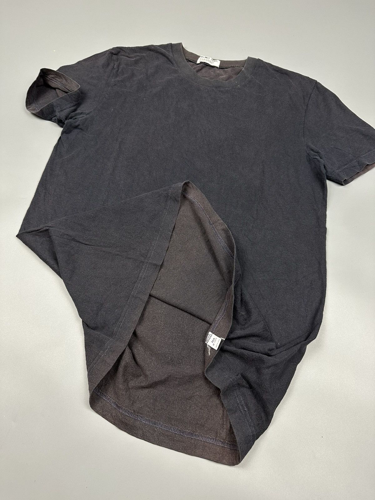 Helmut Lang Helmut Lang Plain Sun-faded Tee Size US S / EU 44-46 / 1 - 3 Thumbnail