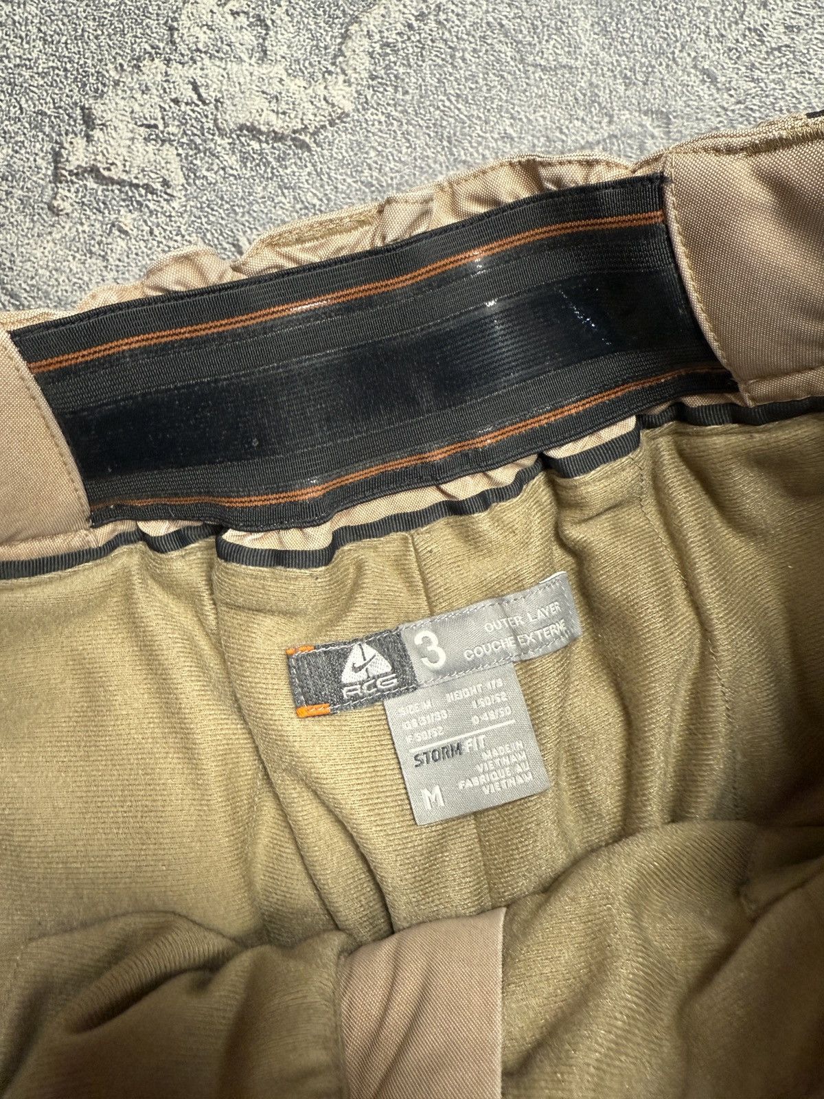 Nike ACG Vintage Nike ACG Storm-Fit Ski Pants Outdoor Y2k Size US 34 / EU 50 - 15 Thumbnail