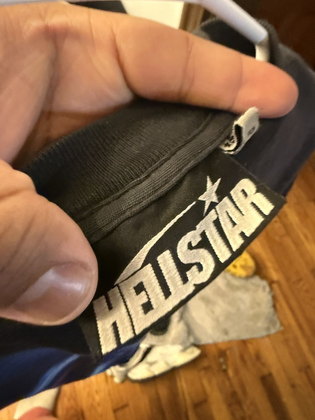 HELLSTAR Hellstar Goggles Graphic Streetwear Shirt Size Medium Size US M / EU 48-50 / 2 - 7 Thumbnail