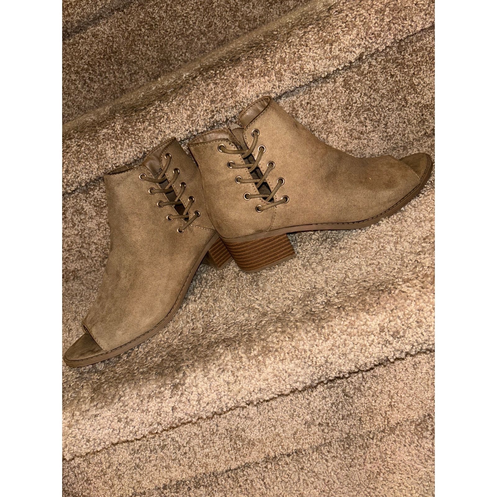 The Unbranded Brand Madden Girl Size 5 Booties (Women 7) Size US 5 / IT 35 - 2 Thumbnail
