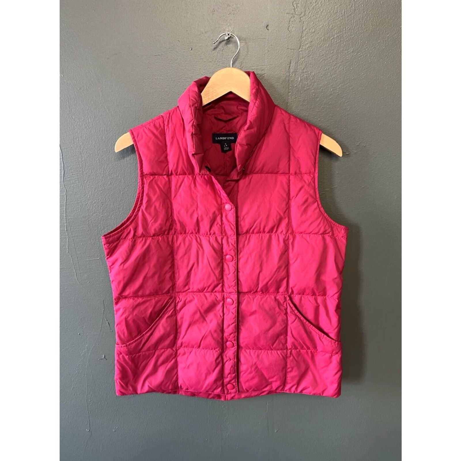 Lands' End Lands'end Women's Pink Snap Up Goose Down Quilted Puffer Vest Size Small Size S / US 4 / IT 40 - 2 Thumbnail