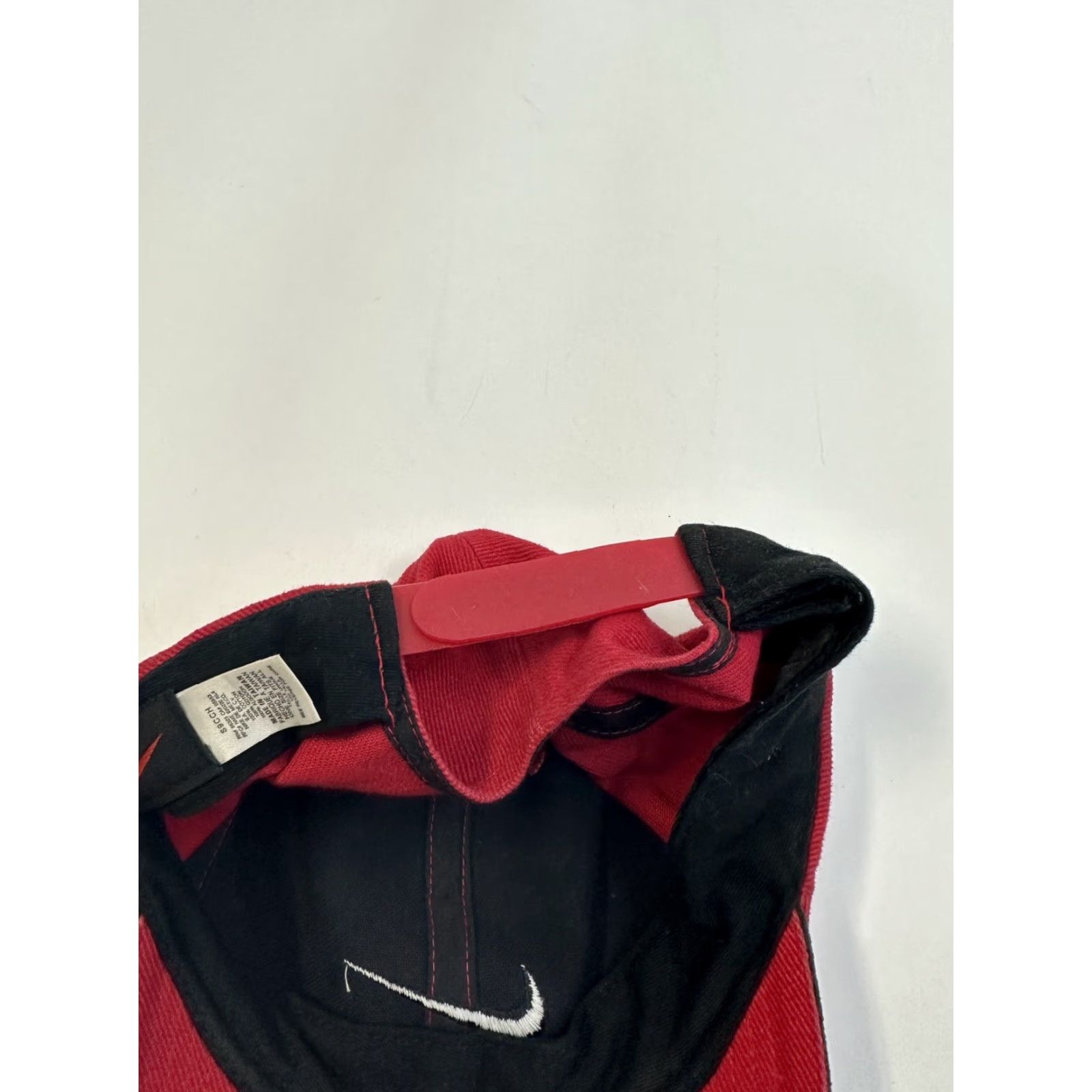 Nike VINTAGE Nike Hat Adult Red Adjustable Snapback Size ONE SIZE - 7 Thumbnail
