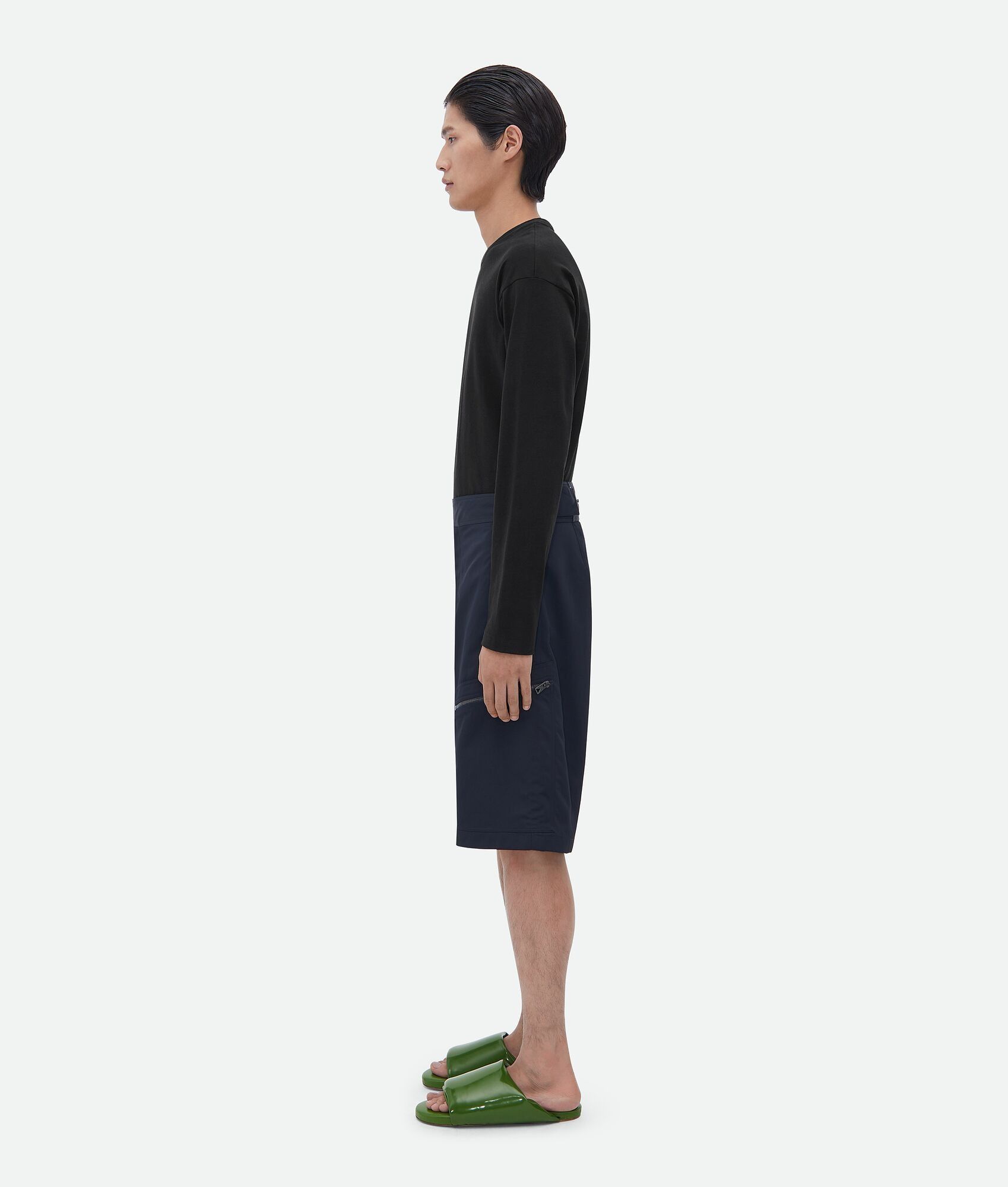 Bottega Veneta o1n1vont0625 Nylon Cargo Pant in Midnight Blue Size US 32 / EU 48 - 2 Thumbnail