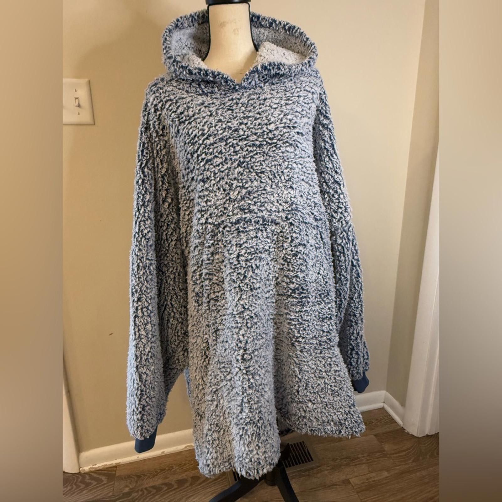 Other Farry Fazzy Oversized light blue hoodie faux fur fleece OS Size ONE SIZE - 9 Thumbnail