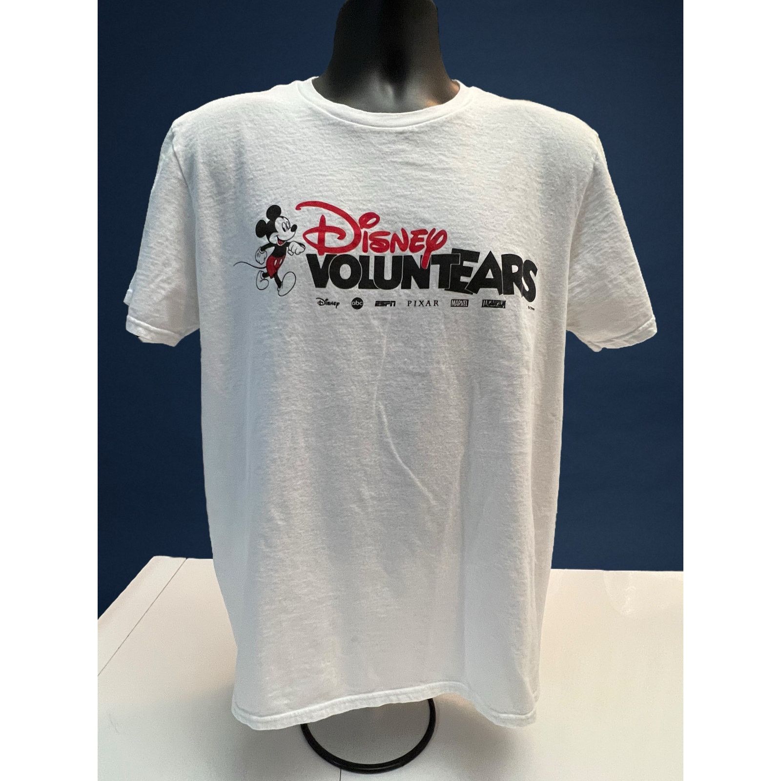 Disney Disney VoluntEARS Team of Heroes Shirt Rare Mickey Anvil Tag Size US L / EU 52-54 / 3 - 1 Thumbnail