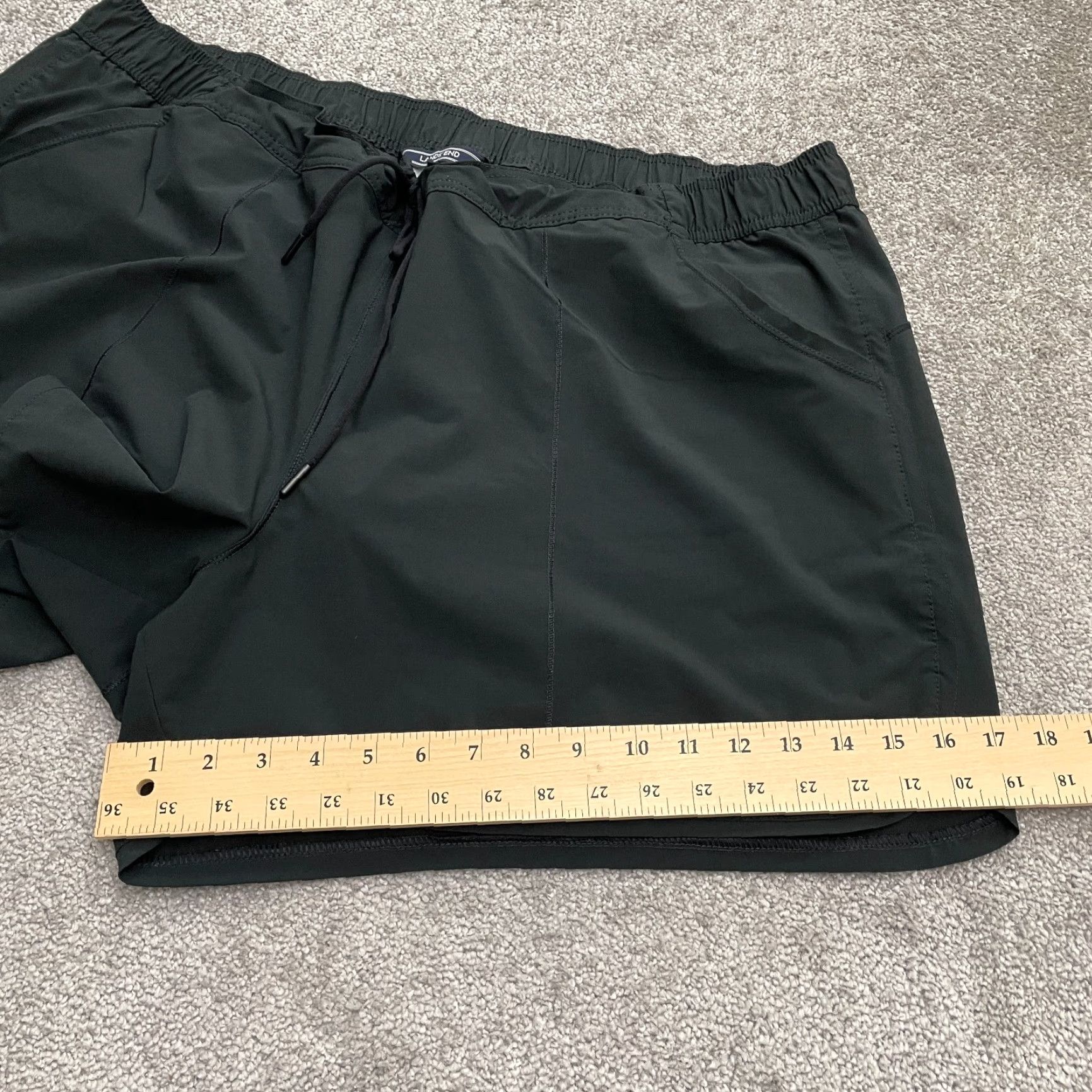 Lands' End VINTAGE Lands' End Active Shorts Womens 24W Black Elastic Waist Drawstring Athletic 42x4 Size 42" / US 20 - 6 Thumbnail