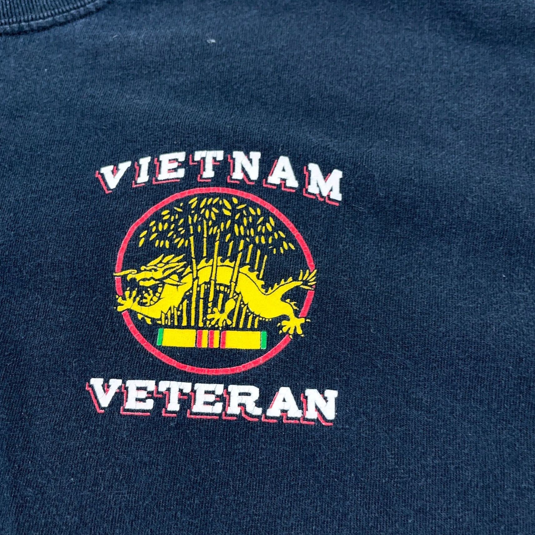 Gildan VINTAGE Vietnam Veteran Shirt Men Large Black Military Army Y2K Drago Adult Size US L / EU 52-54 / 3 - 4 Thumbnail