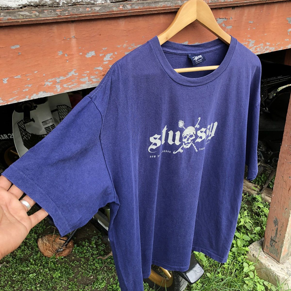 Stussy Vintage 90s Sunfaded Stussy New york London Tshirt Size US XL / EU 56 / 4 - 6 Thumbnail