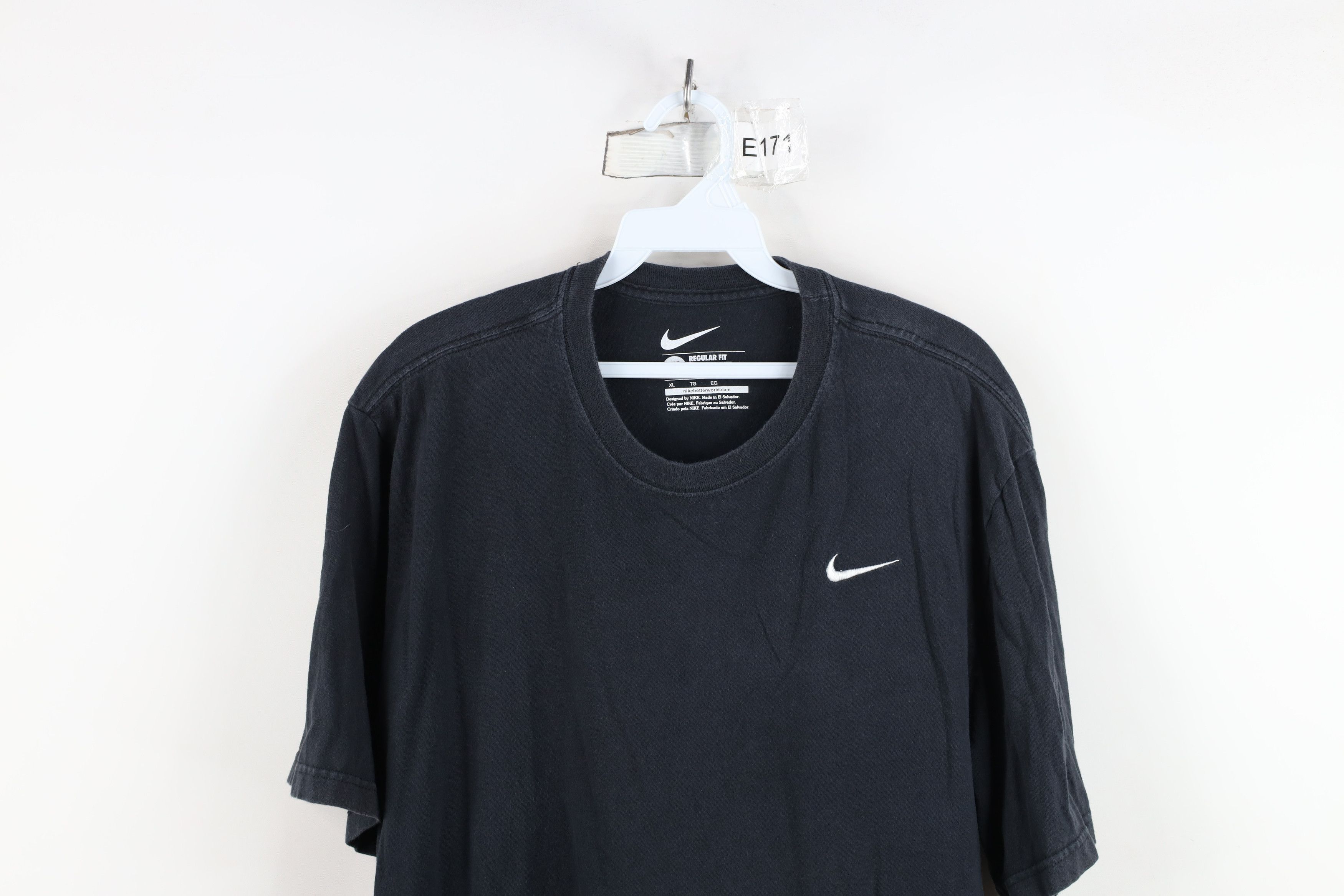 Nike Vintage Nike Scott Mini Swoosh Short Sleeve T-Shirt Black Size US XL / EU 56 / 4 - 2 Thumbnail