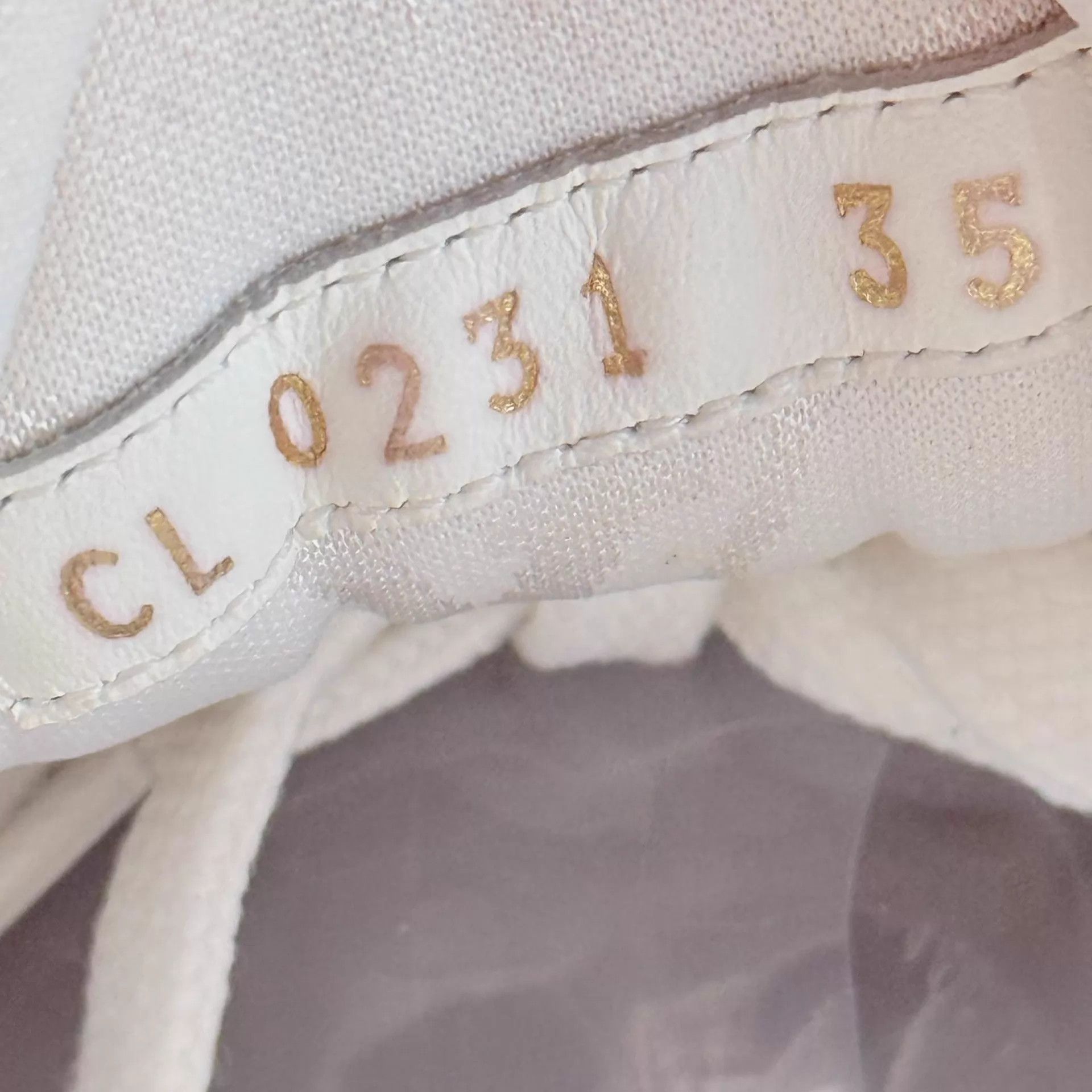 Louis Vuitton Louis Vuitton Silver Monogram Lace-up 35 95New YLP4893 Size US 4.5 / IT 34.5 - 4 Thumbnail
