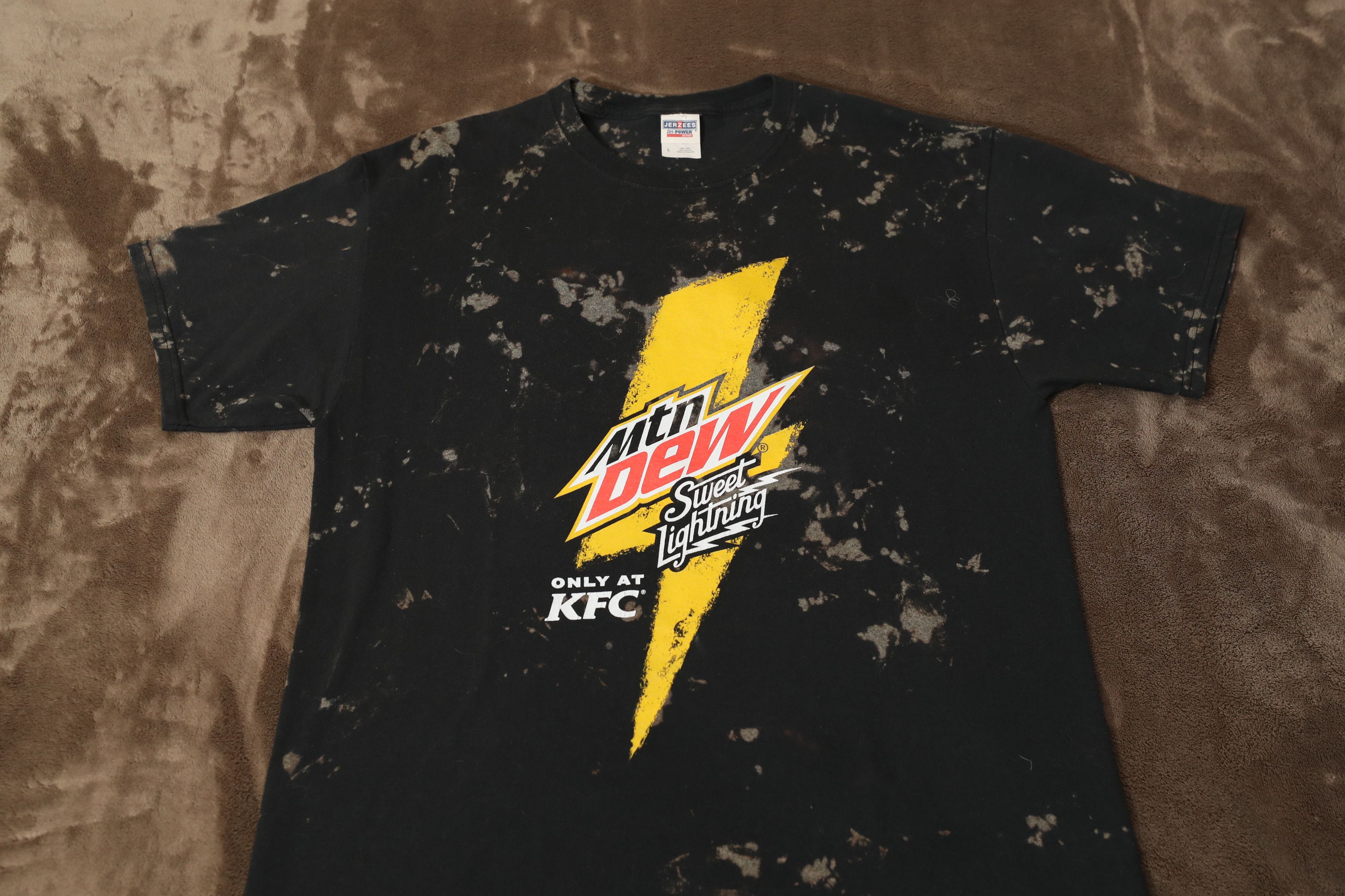 Mountain Dew Mountain Dew Sweet Lightning Only at KFC Tee (L) Size US L / EU 52-54 / 3 - 3 Thumbnail