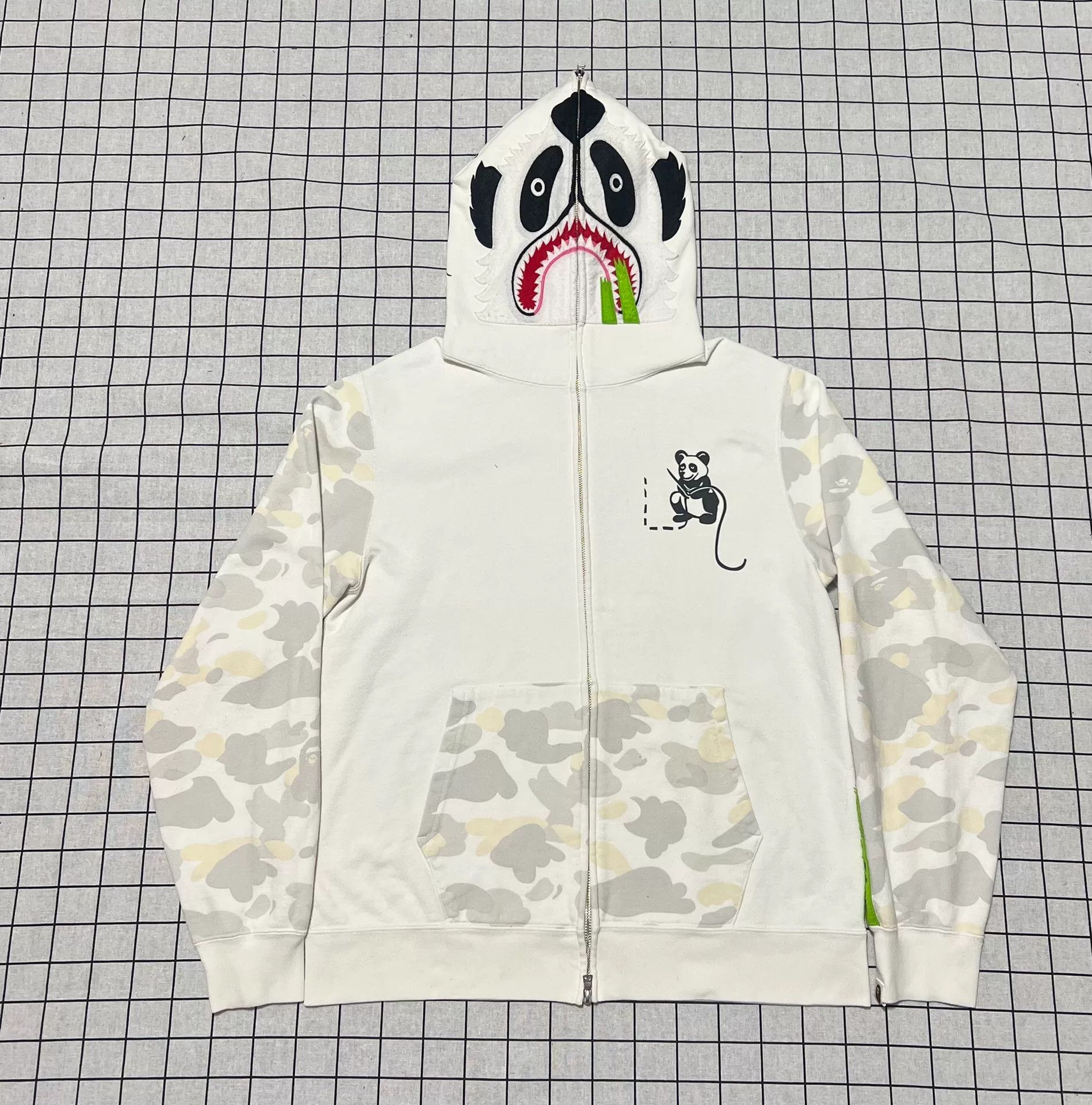 Bape Bape Glow Black Light Jacket xl Men Size US XL / EU 56 / 4 - 1 Thumbnail