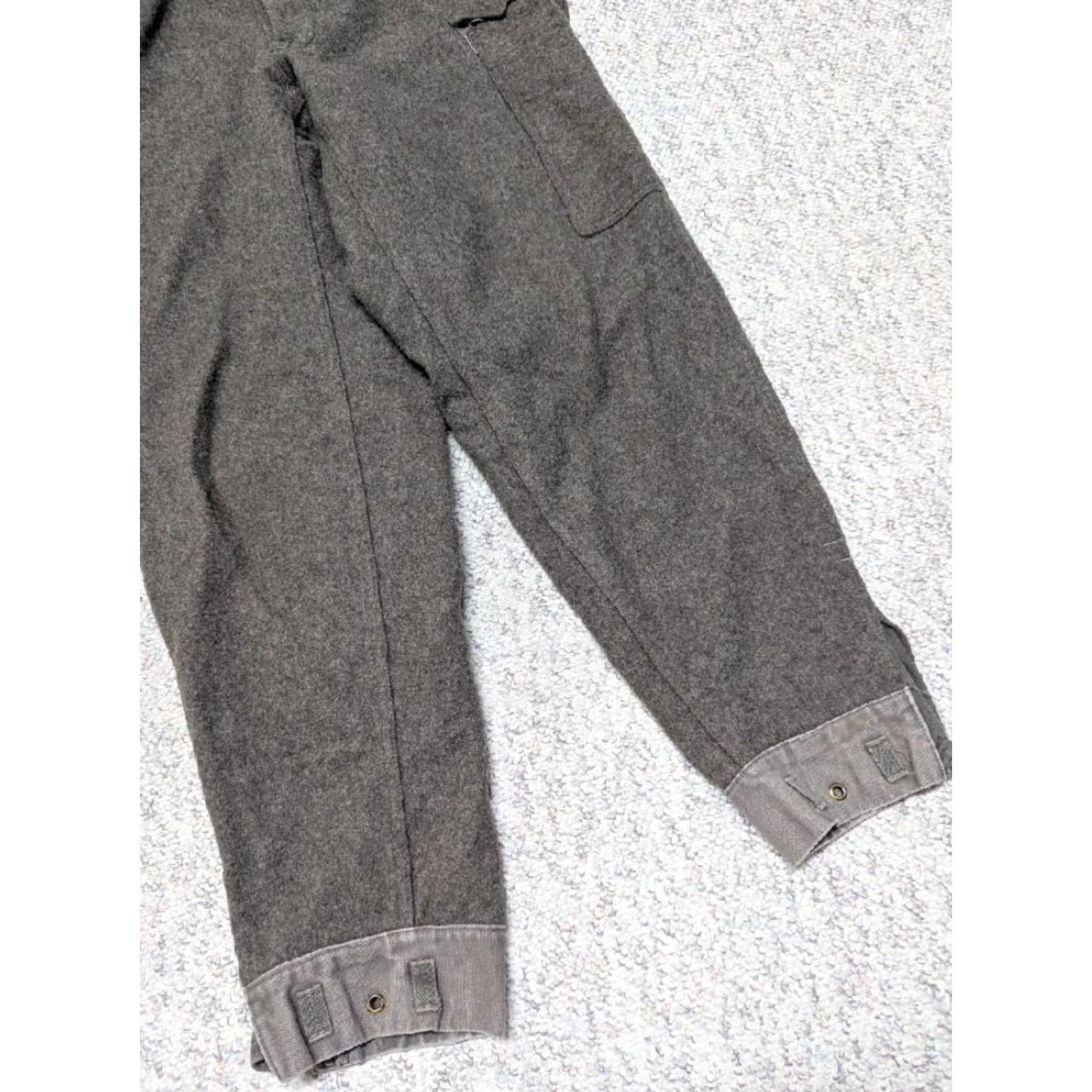 Vintage VINTAGE swedish WWII army pants WOOL military green C-48 sweden CARGO Size US 30 / EU 46 - 2 Thumbnail